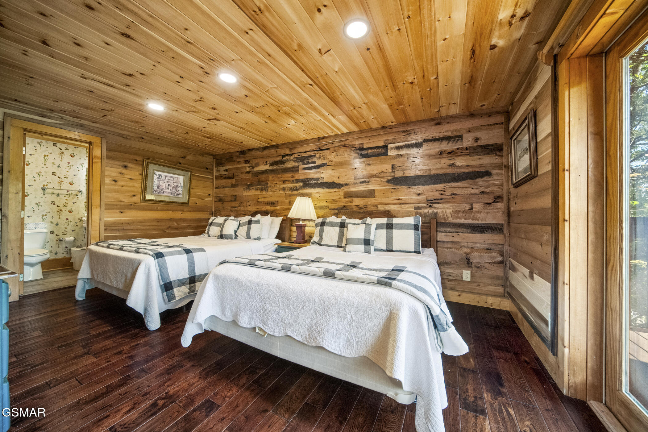 838 Bear Run Way Sevierville TN 37862