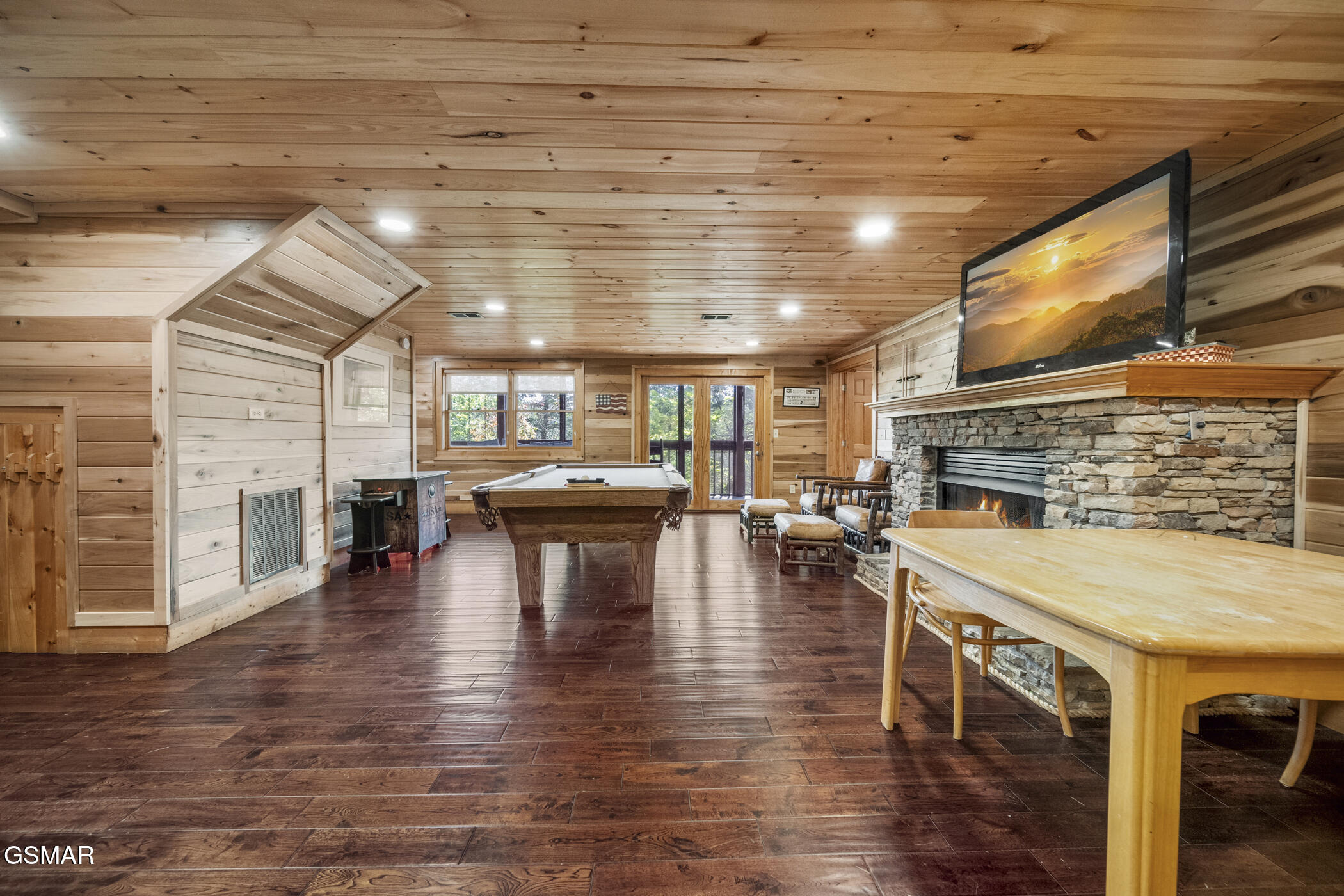 838 Bear Run Way Sevierville TN 37862