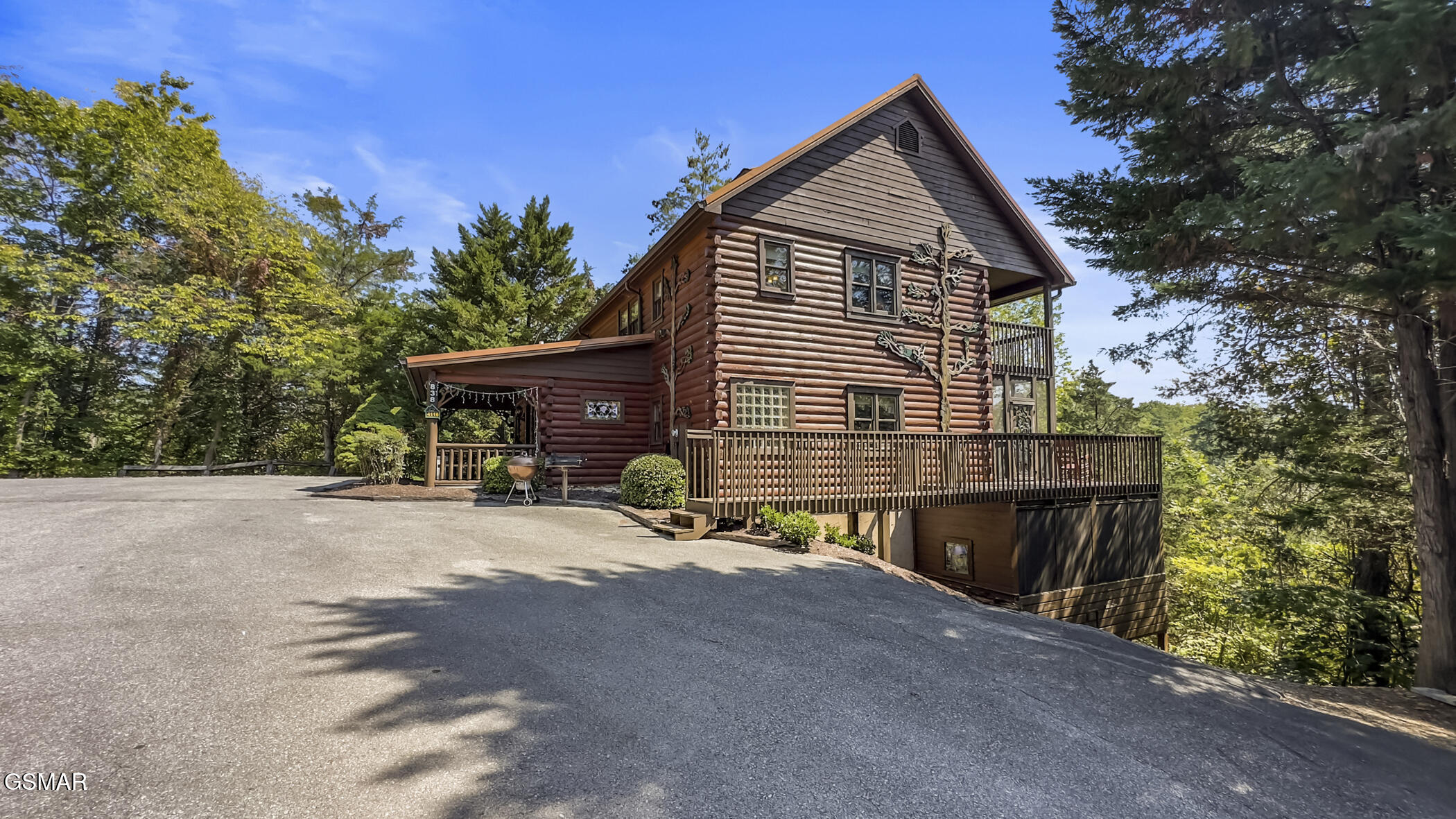 838 Bear Run Way Sevierville TN 37862