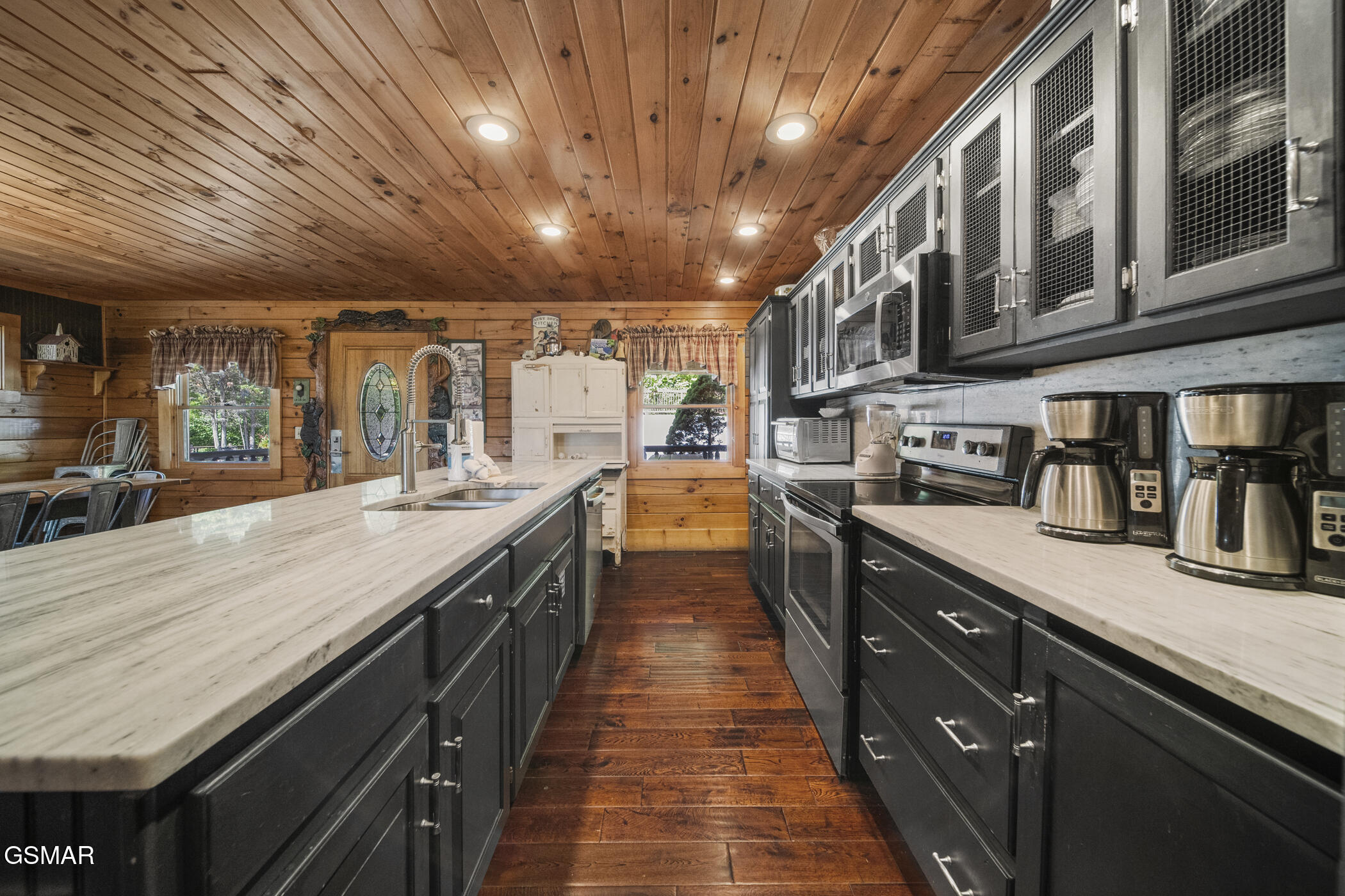 838 Bear Run Way Sevierville TN 37862