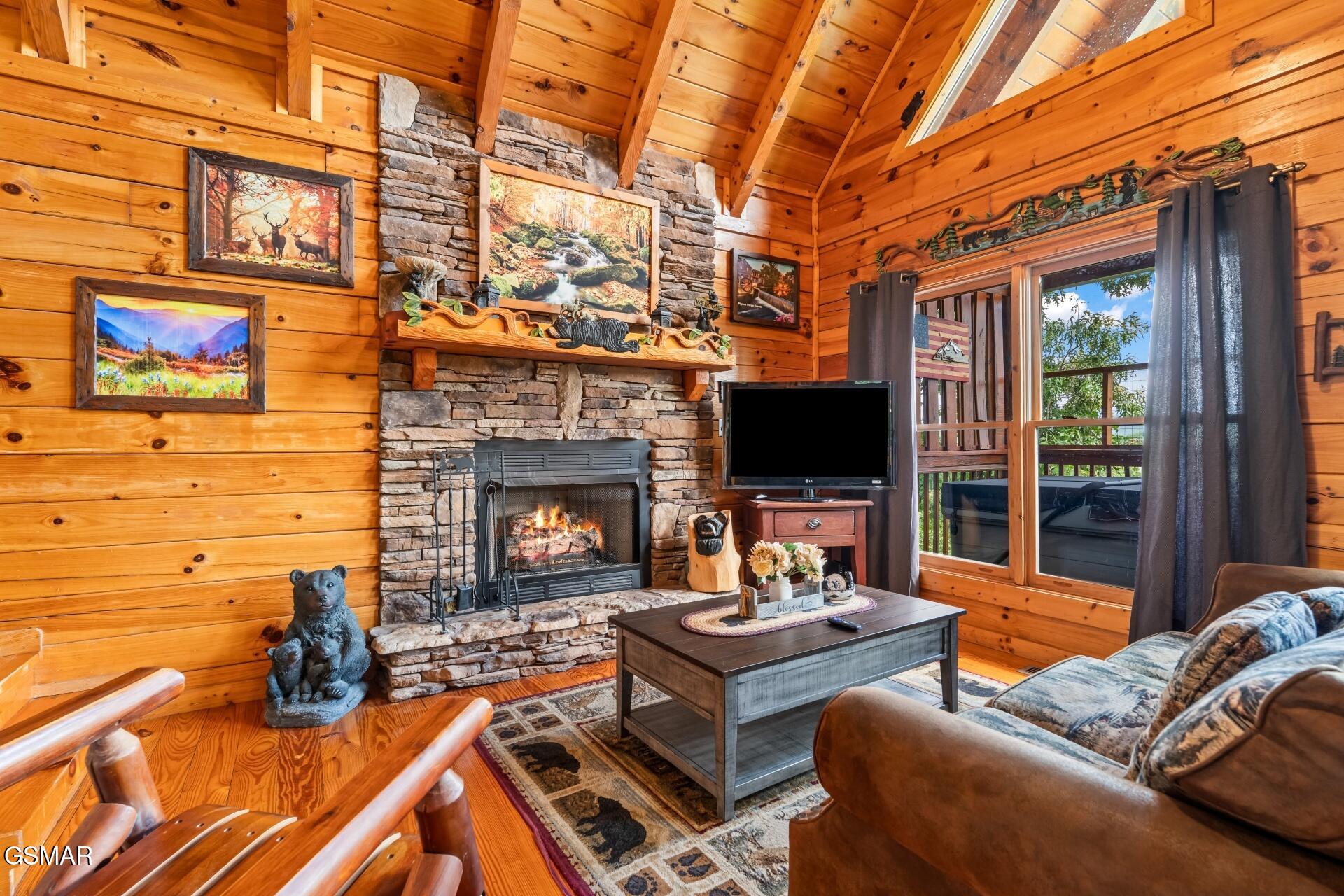 4648 Nottingham Heights Way Pigeon Forge TN 37863