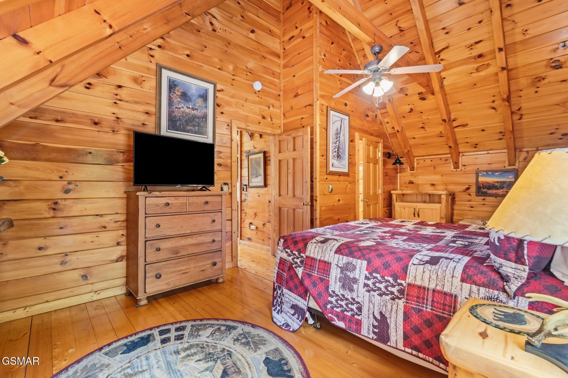 4648 Nottingham Heights Way Pigeon Forge TN 37863