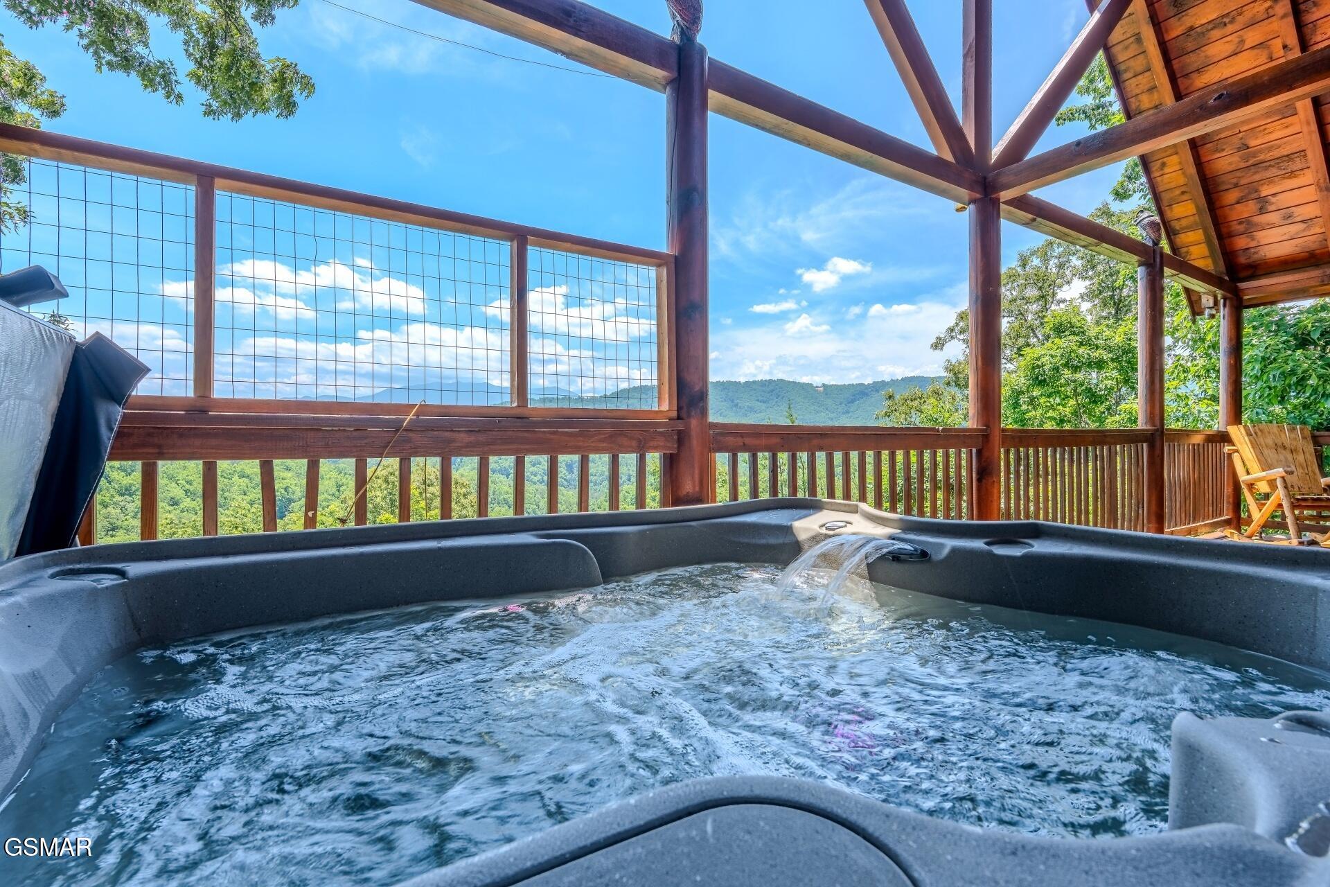 4648 Nottingham Heights Way Pigeon Forge TN 37863