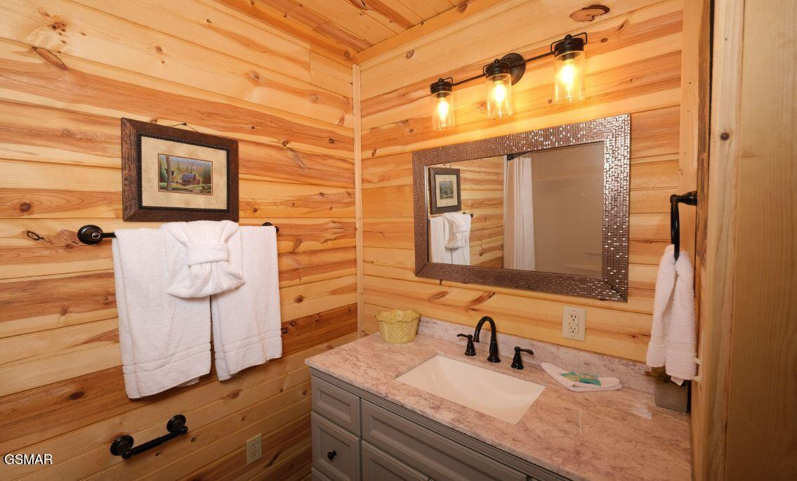 636 Jess Field Road Gatlinburg TN 37738