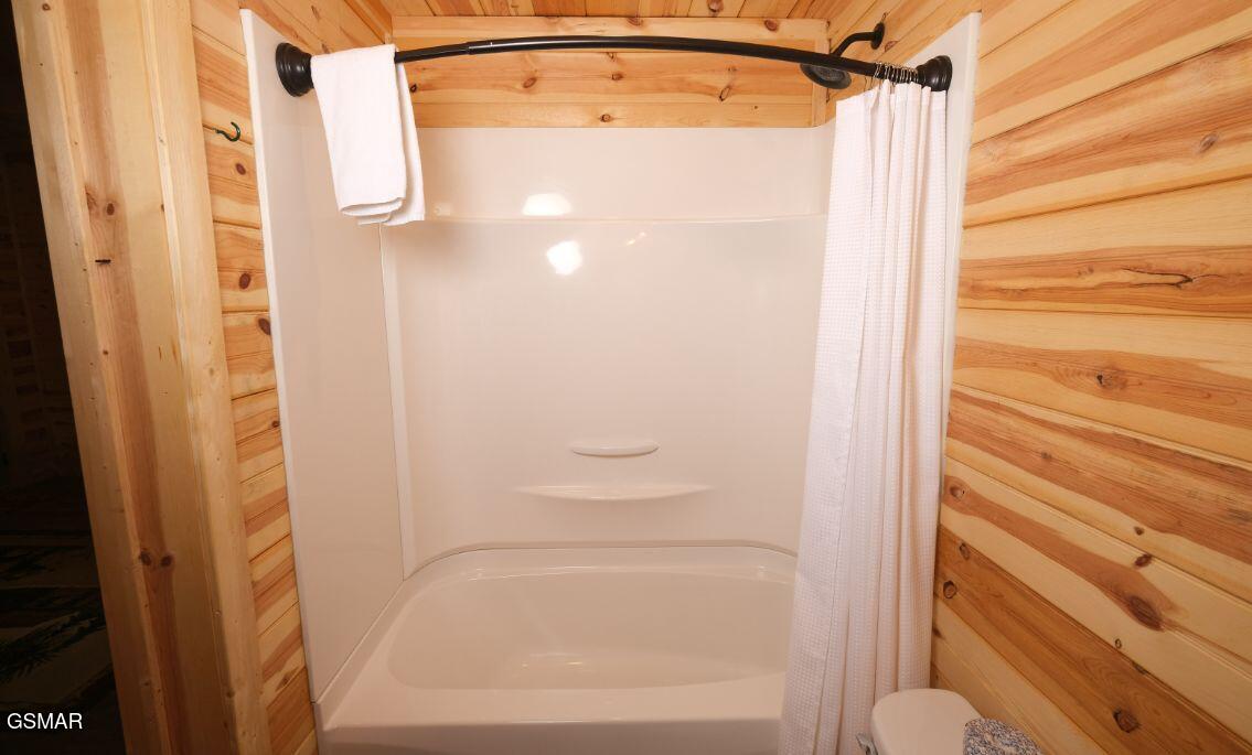 636 Jess Field Road Gatlinburg TN 37738