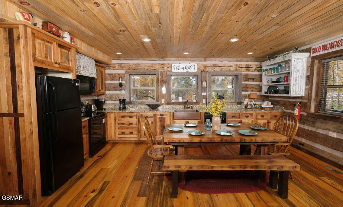 636 Jess Field Road Gatlinburg TN 37738