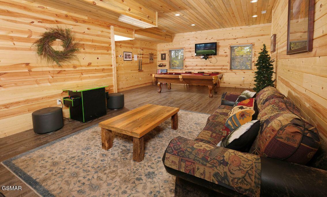 636 Jess Field Road Gatlinburg TN 37738