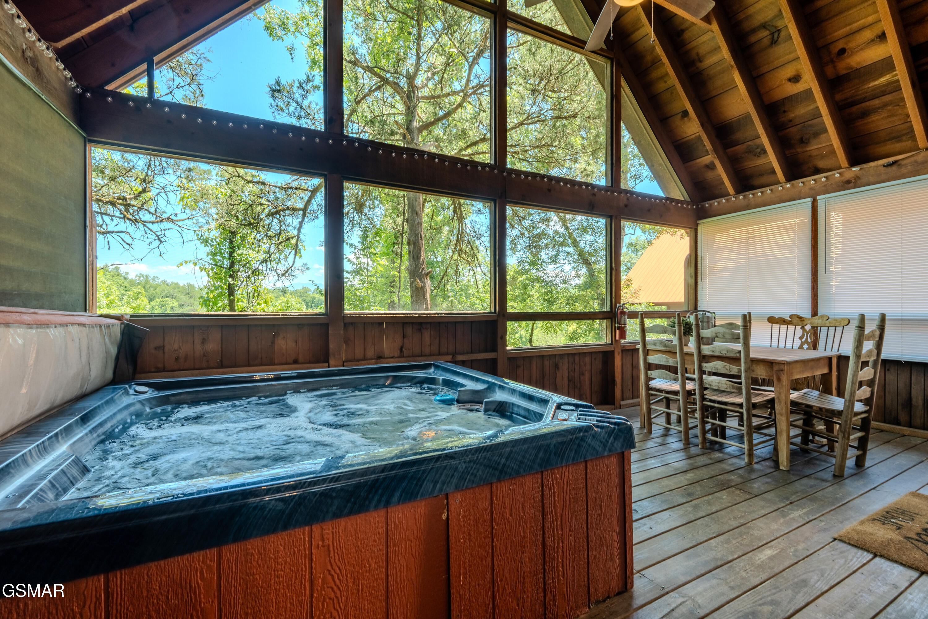 261 Cherokee Path Way Sevierville TN 37876
