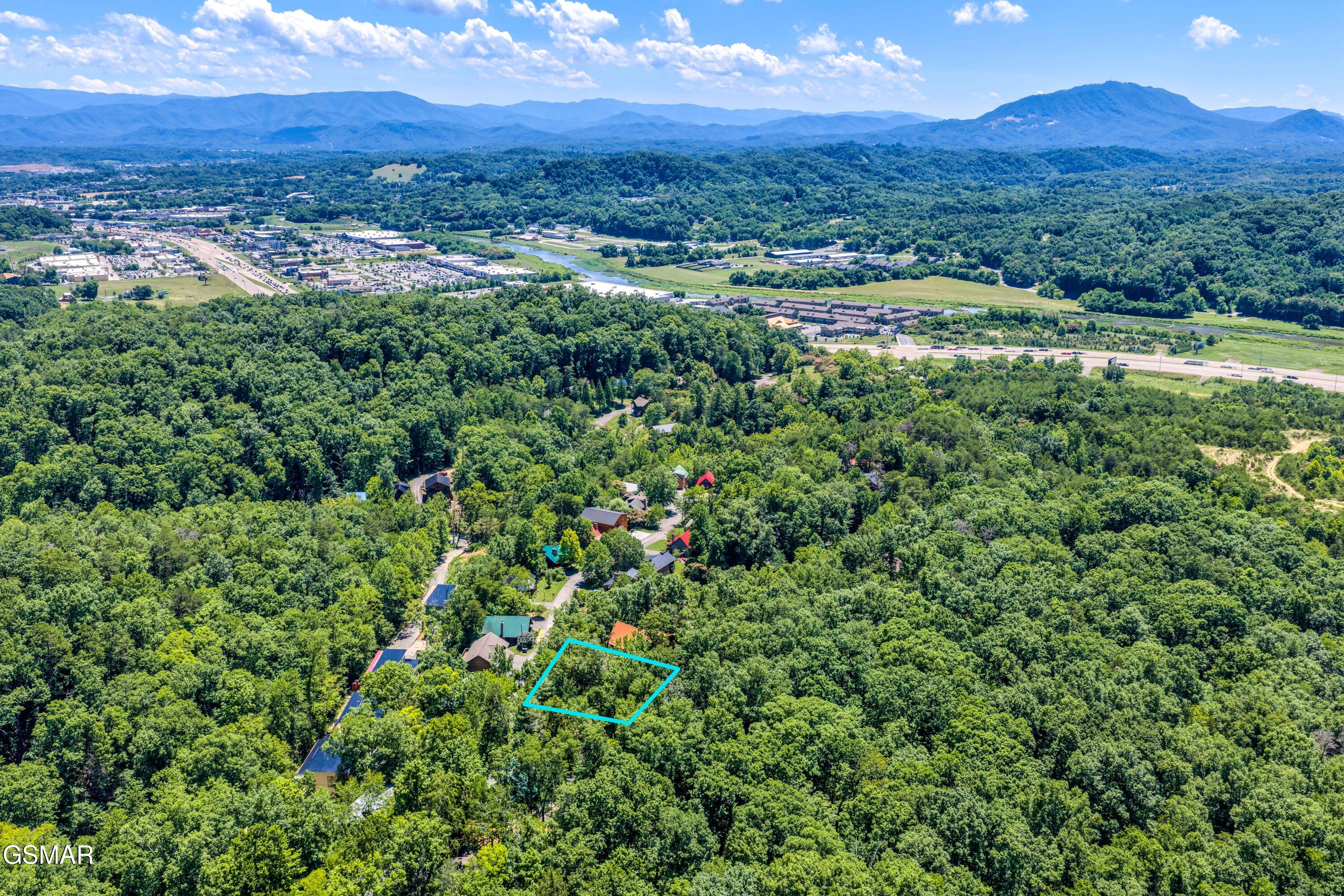 261 Cherokee Path Way Sevierville TN 37876