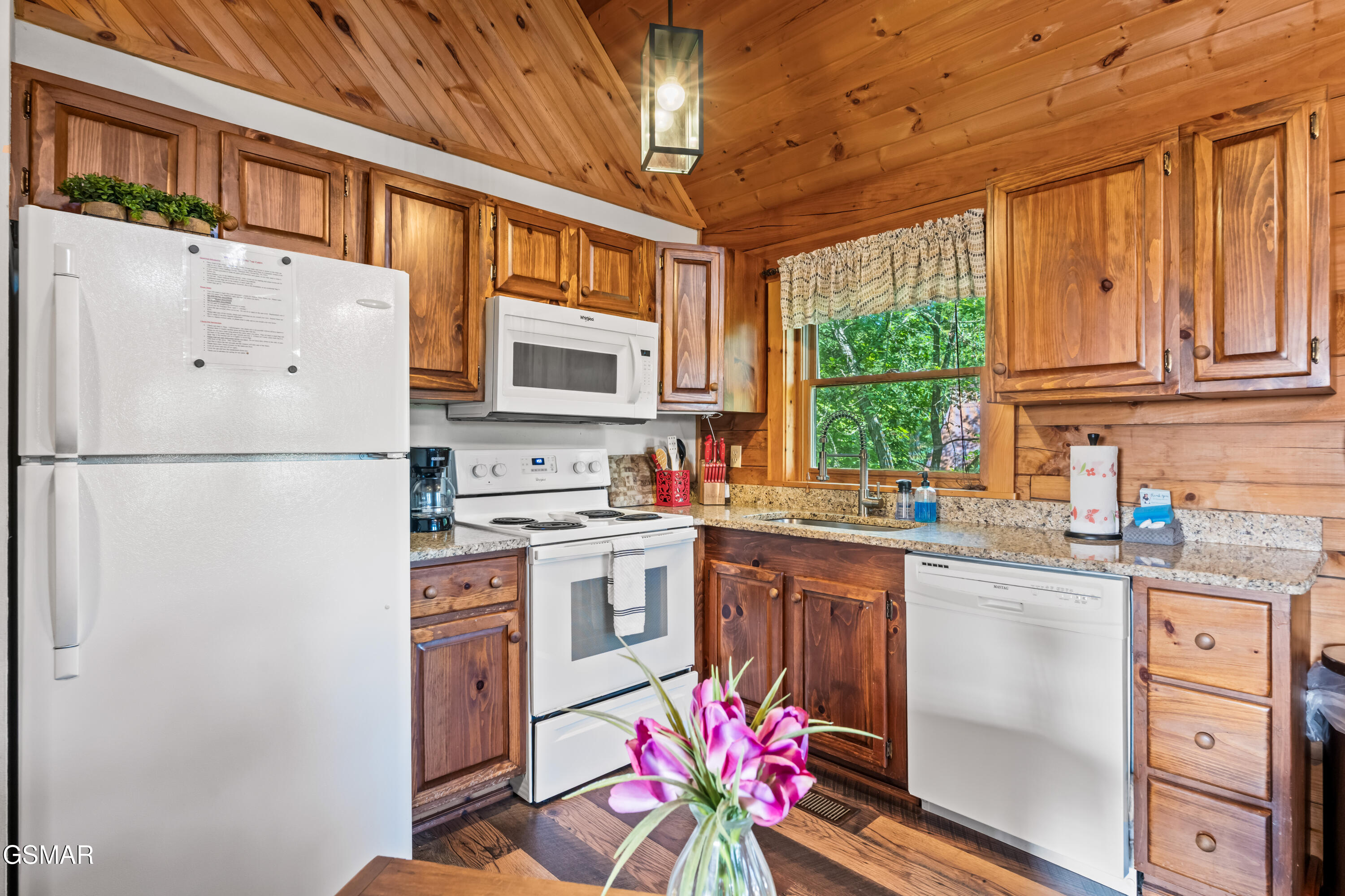 261 Cherokee Path Way Sevierville TN 37876