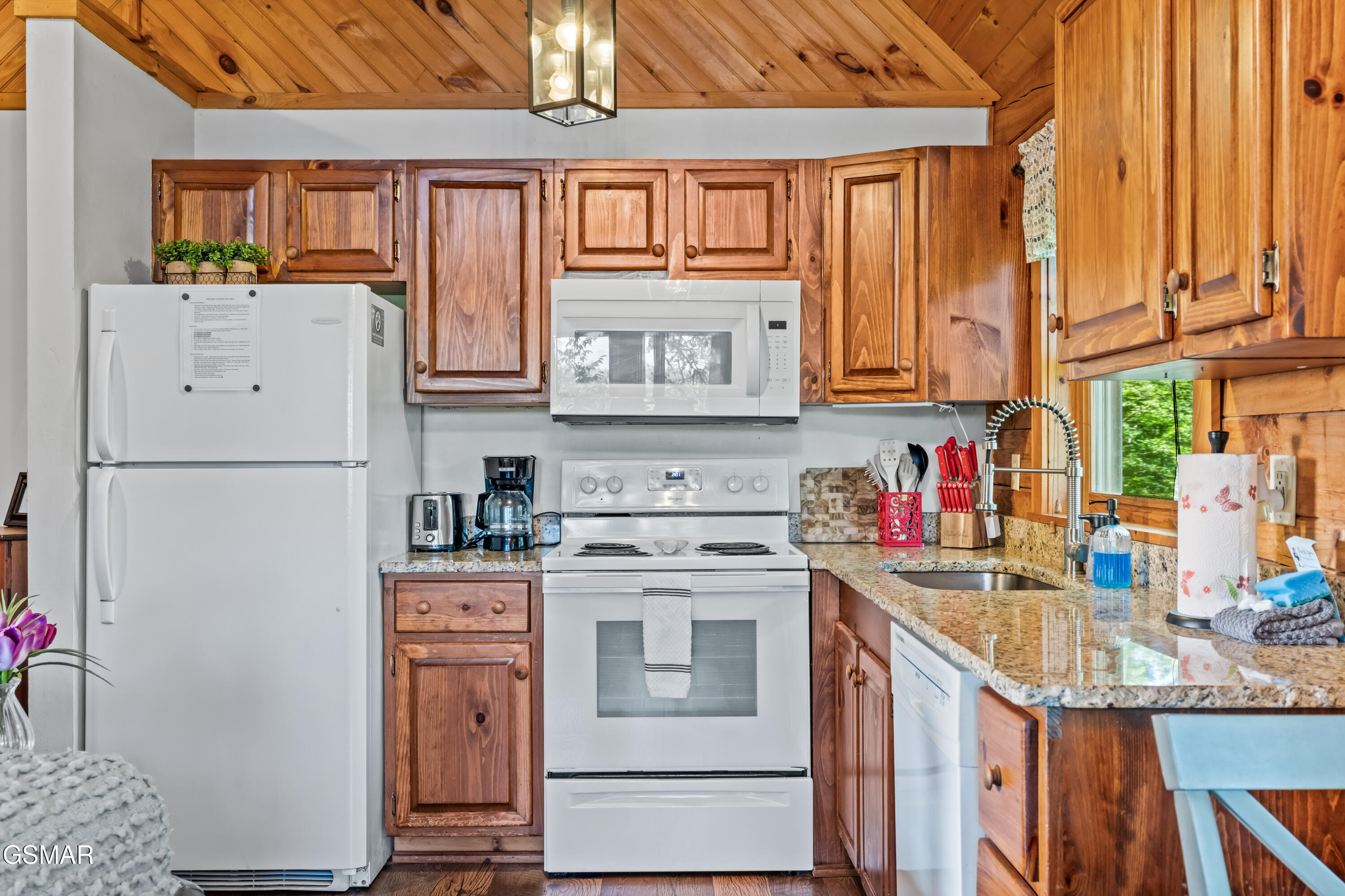 261 Cherokee Path Way Sevierville TN 37876