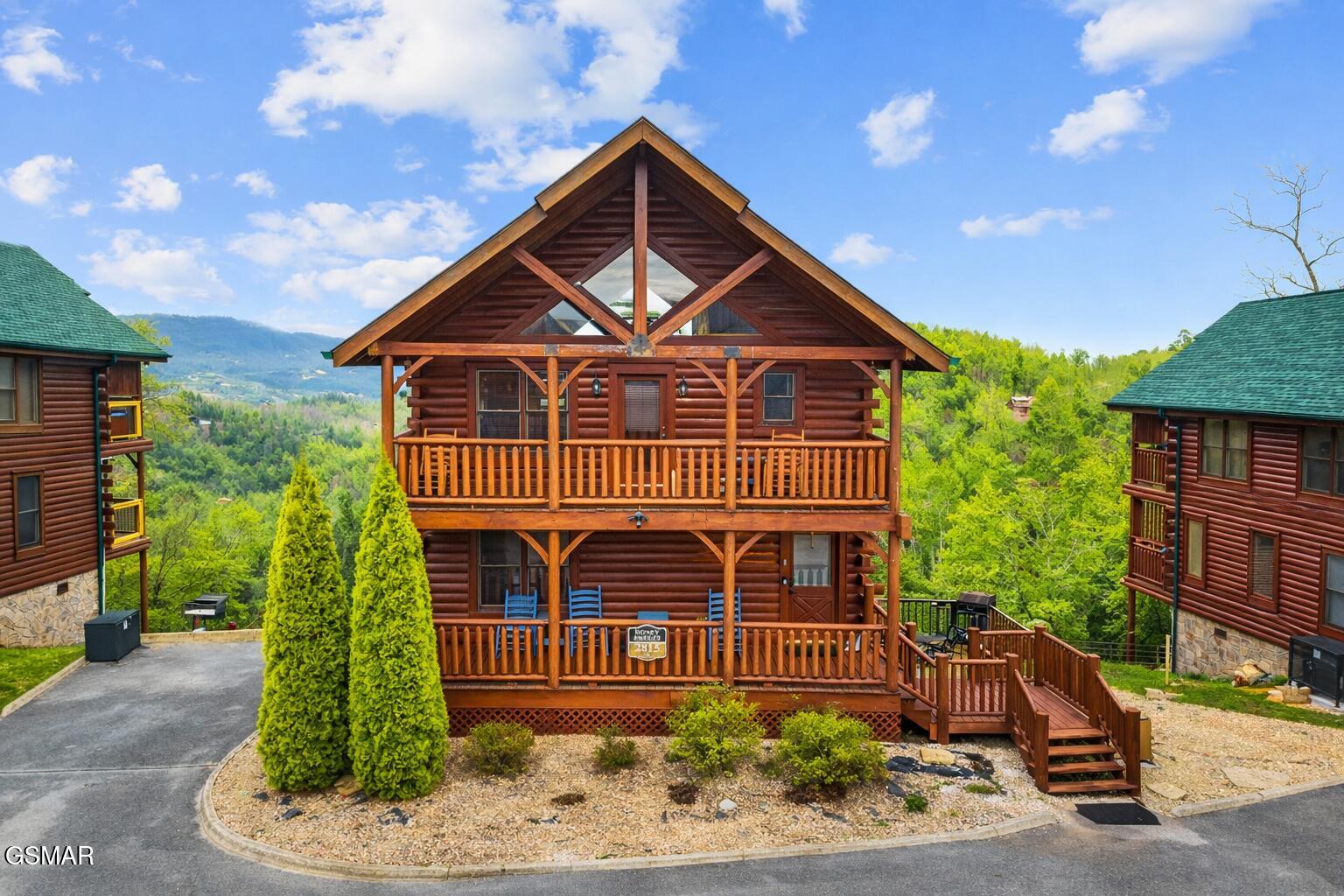 2815 White Oak Ridge Lane Sevierville TN 37862