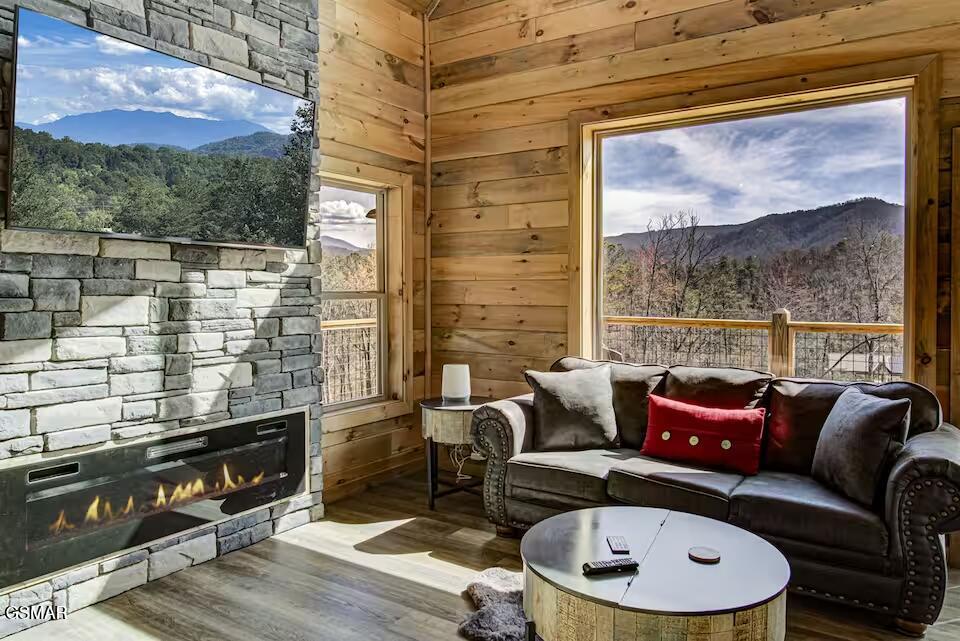 2810 Red Sky Drive Sevierville TN 37862