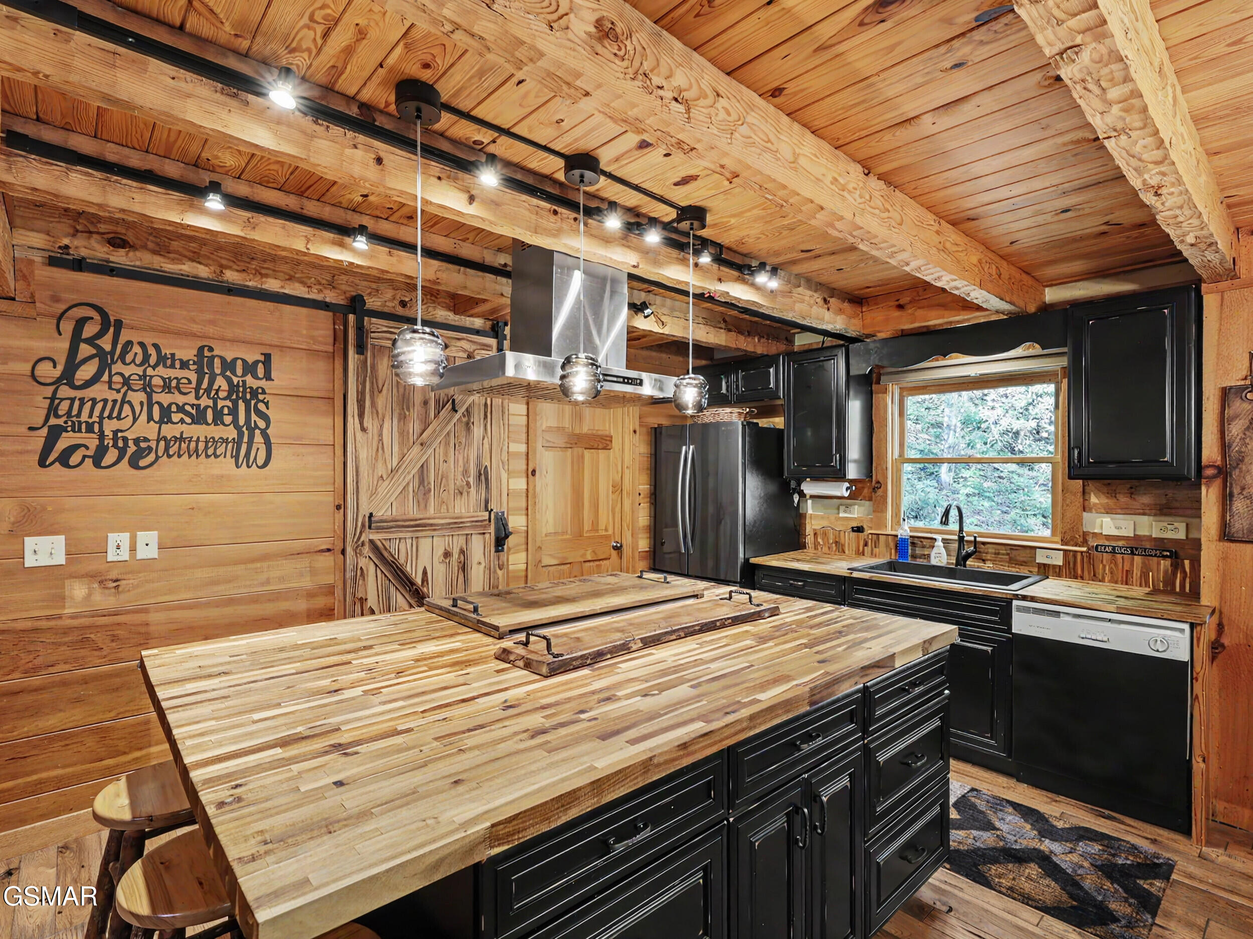 1053 Big Buck Trail Townsend TN 37882