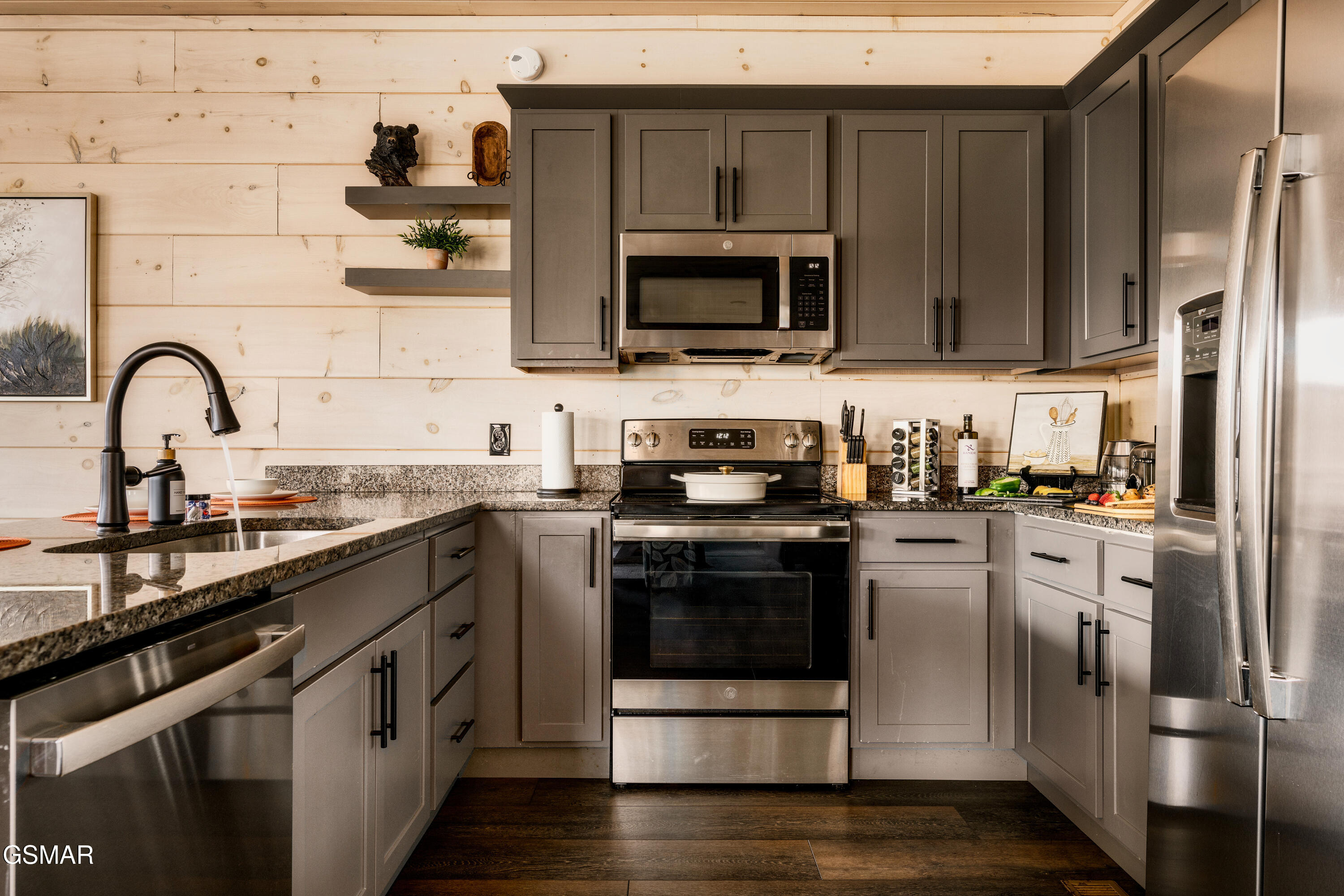 3031 Ridgetop Resort Way Pigeon Forge TN 37876