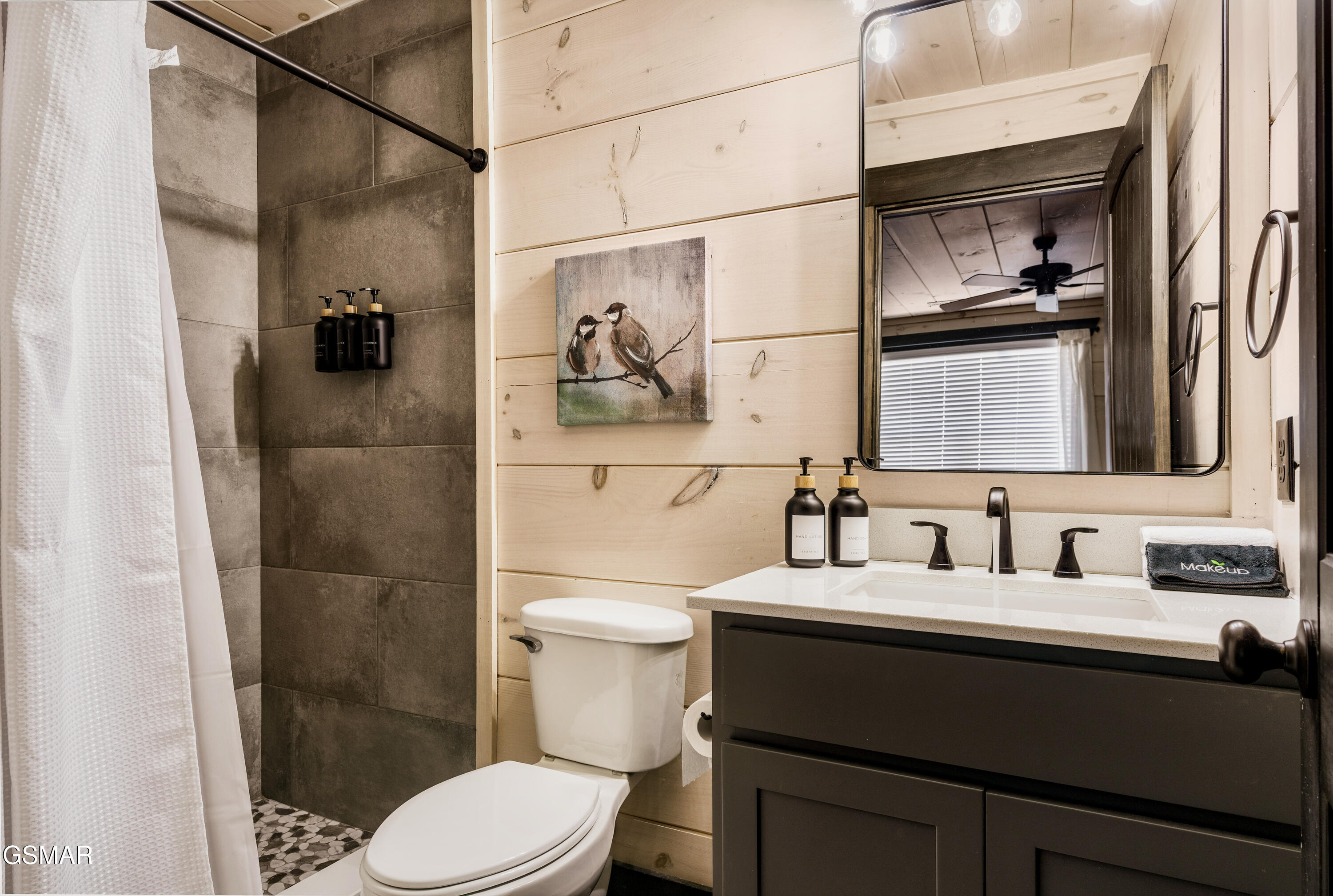 3031 Ridgetop Resort Way Pigeon Forge TN 37876