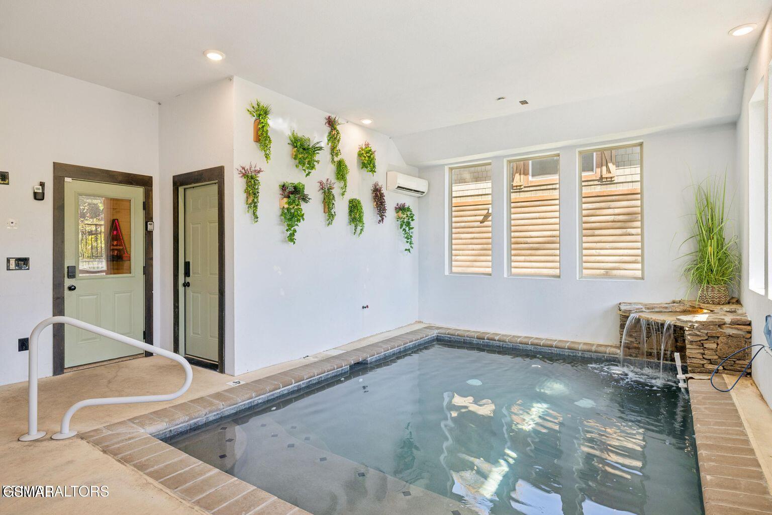 3031 Ridgetop Resort Way Pigeon Forge TN 37876