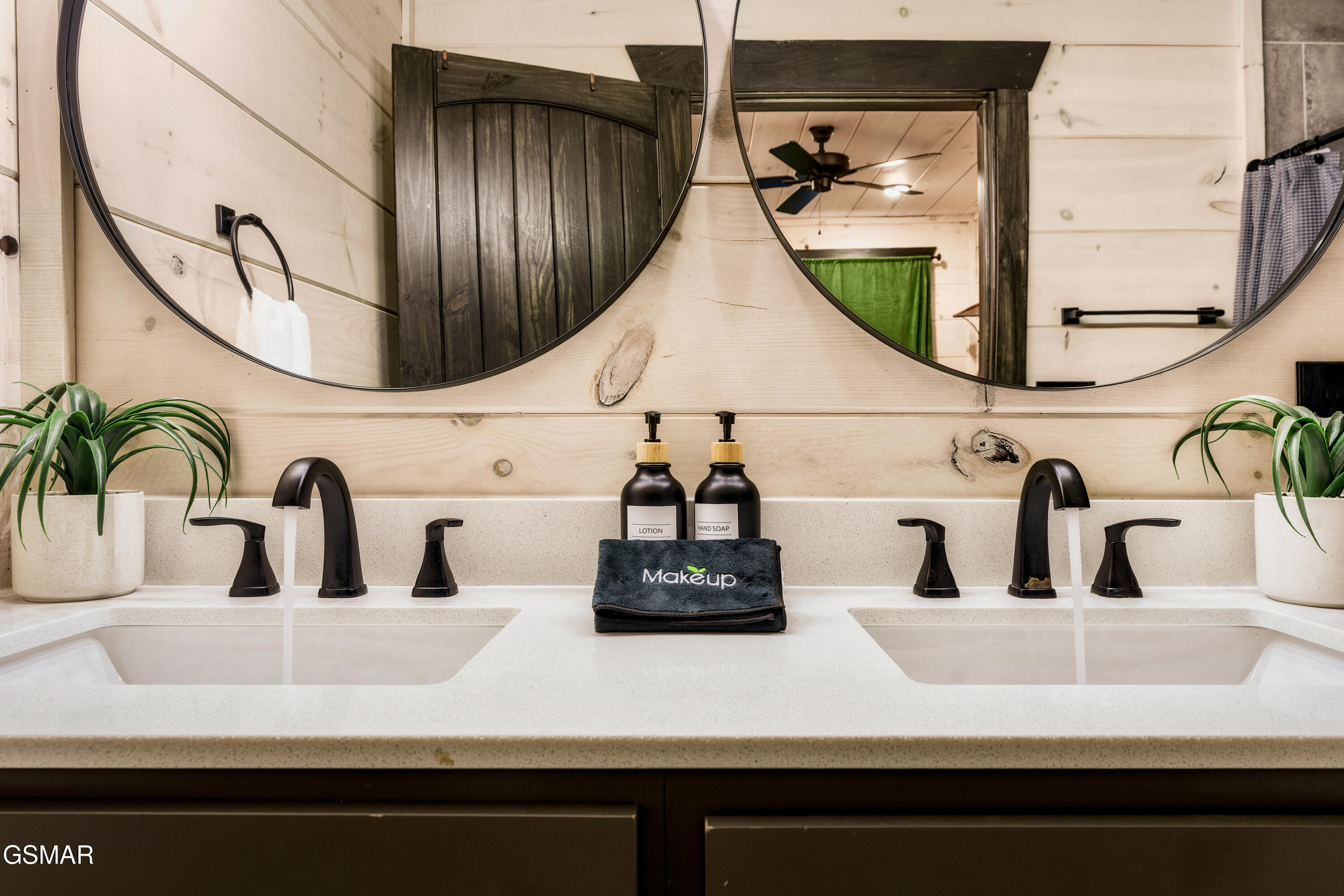 3031 Ridgetop Resort Way Pigeon Forge TN 37876