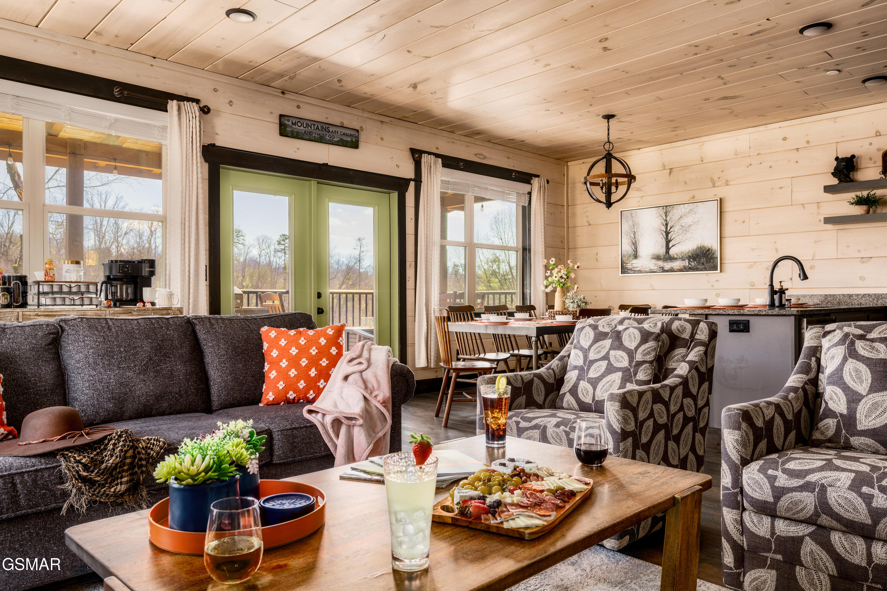 3031 Ridgetop Resort Way Pigeon Forge TN 37876