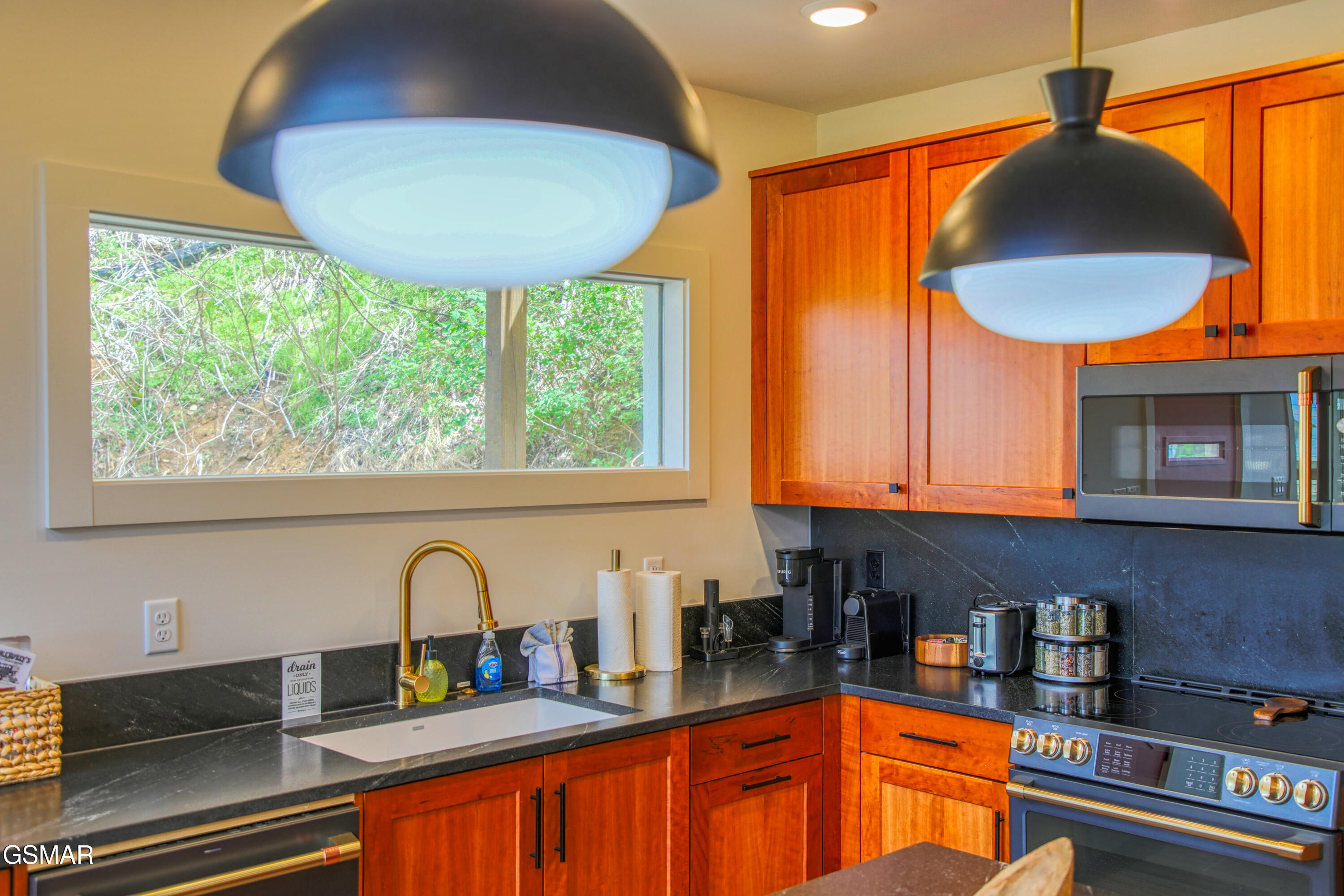 3322 Sugar Maple Loop Road Sevierville TN 37862