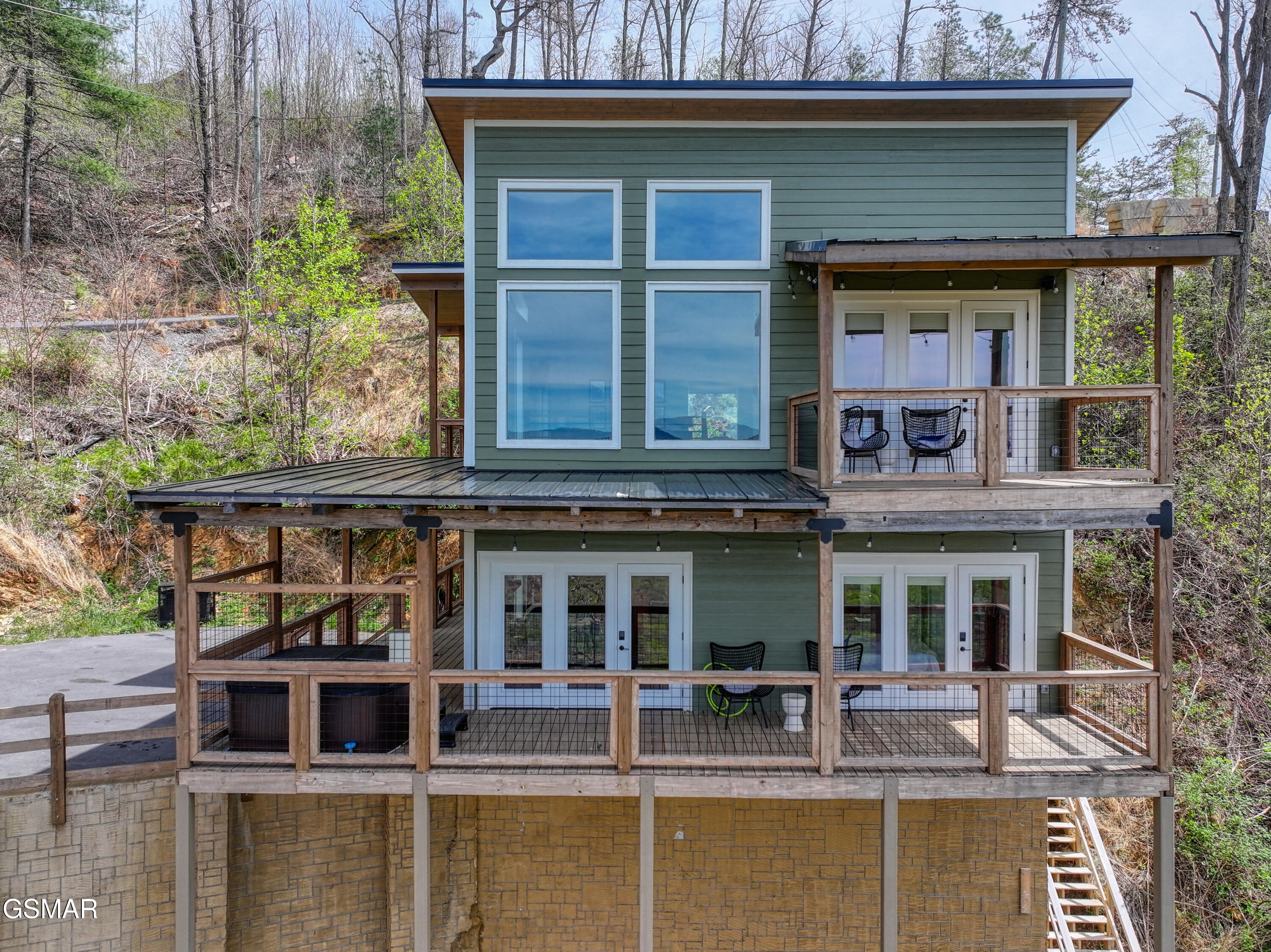 3322 Sugar Maple Loop Road Sevierville TN 37862
