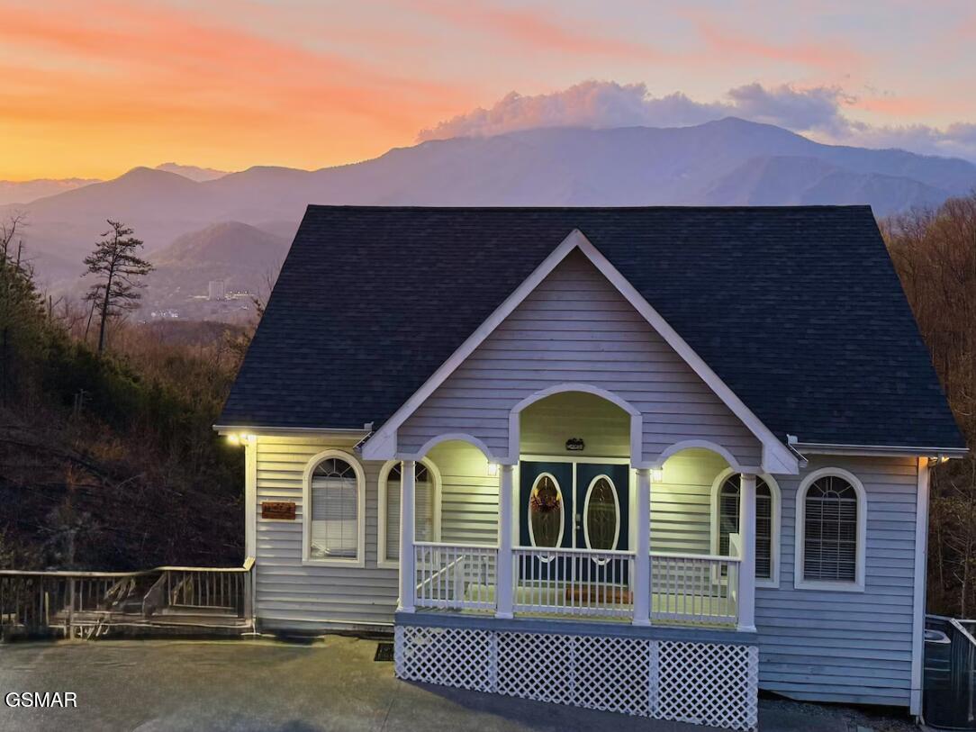 917 Wood Smoke Way Gatlinburg TN 37738