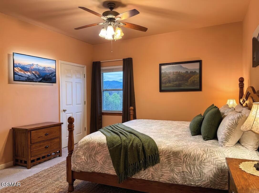 917 Wood Smoke Way Gatlinburg TN 37738
