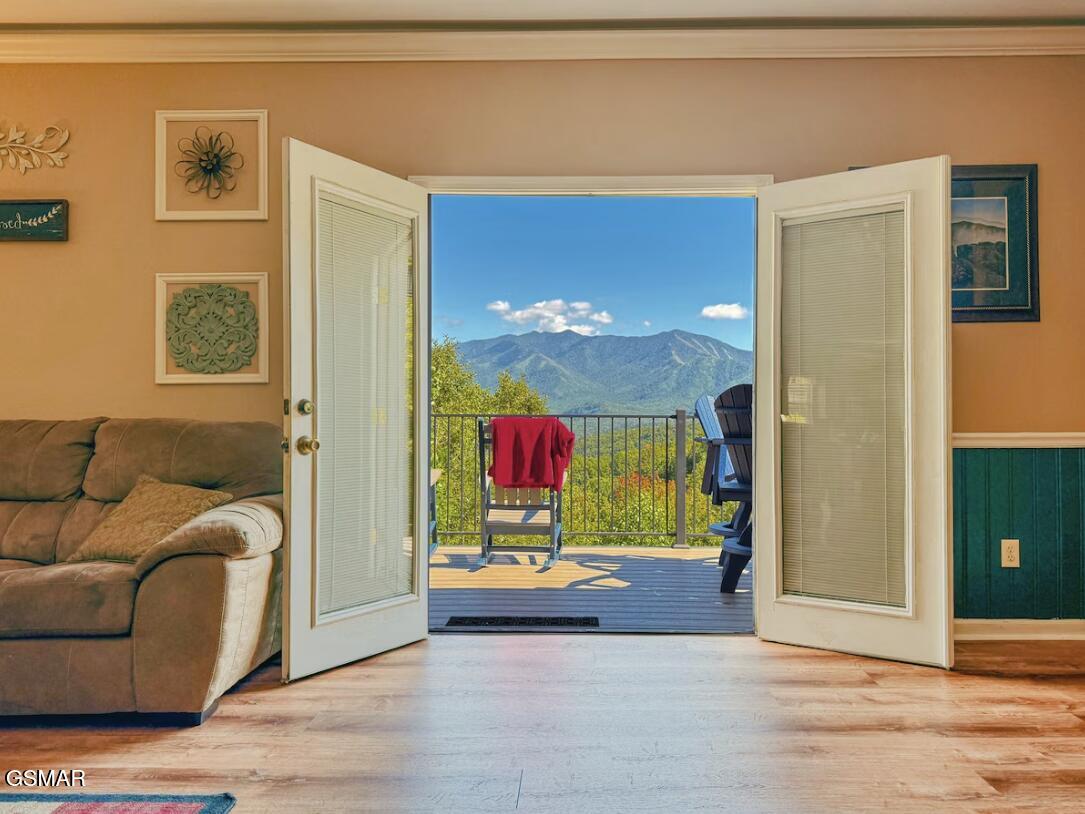 917 Wood Smoke Way Gatlinburg TN 37738