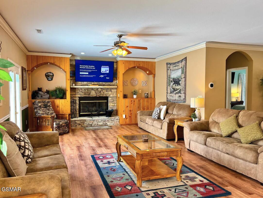 917 Wood Smoke Way Gatlinburg TN 37738