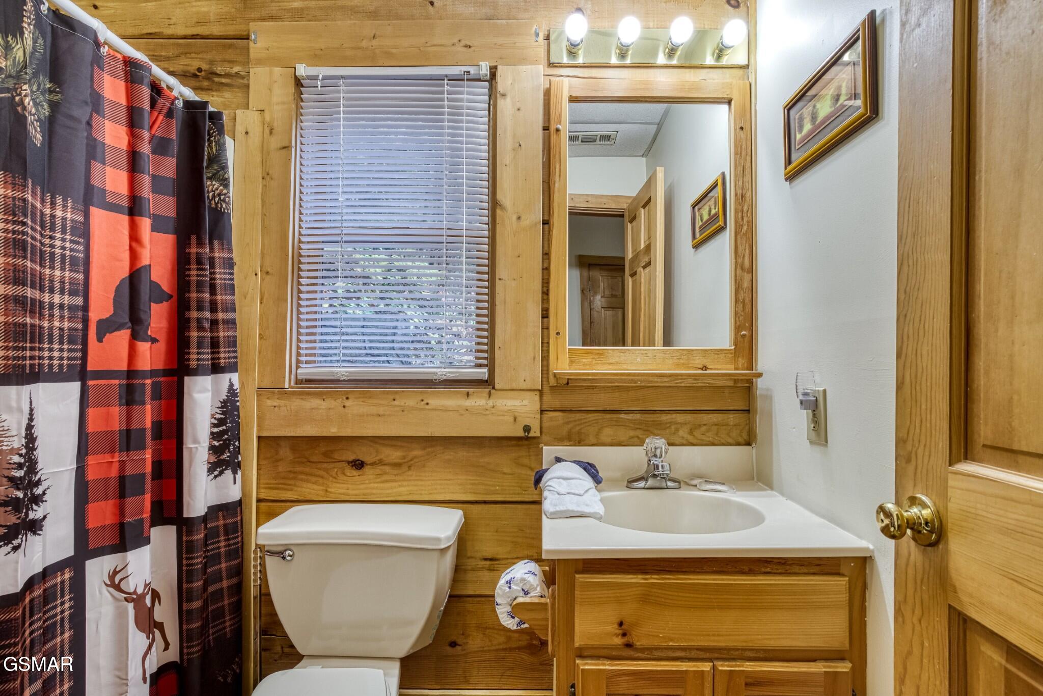 679 Eagles Boulevard Way Pigeon Forge TN 37863