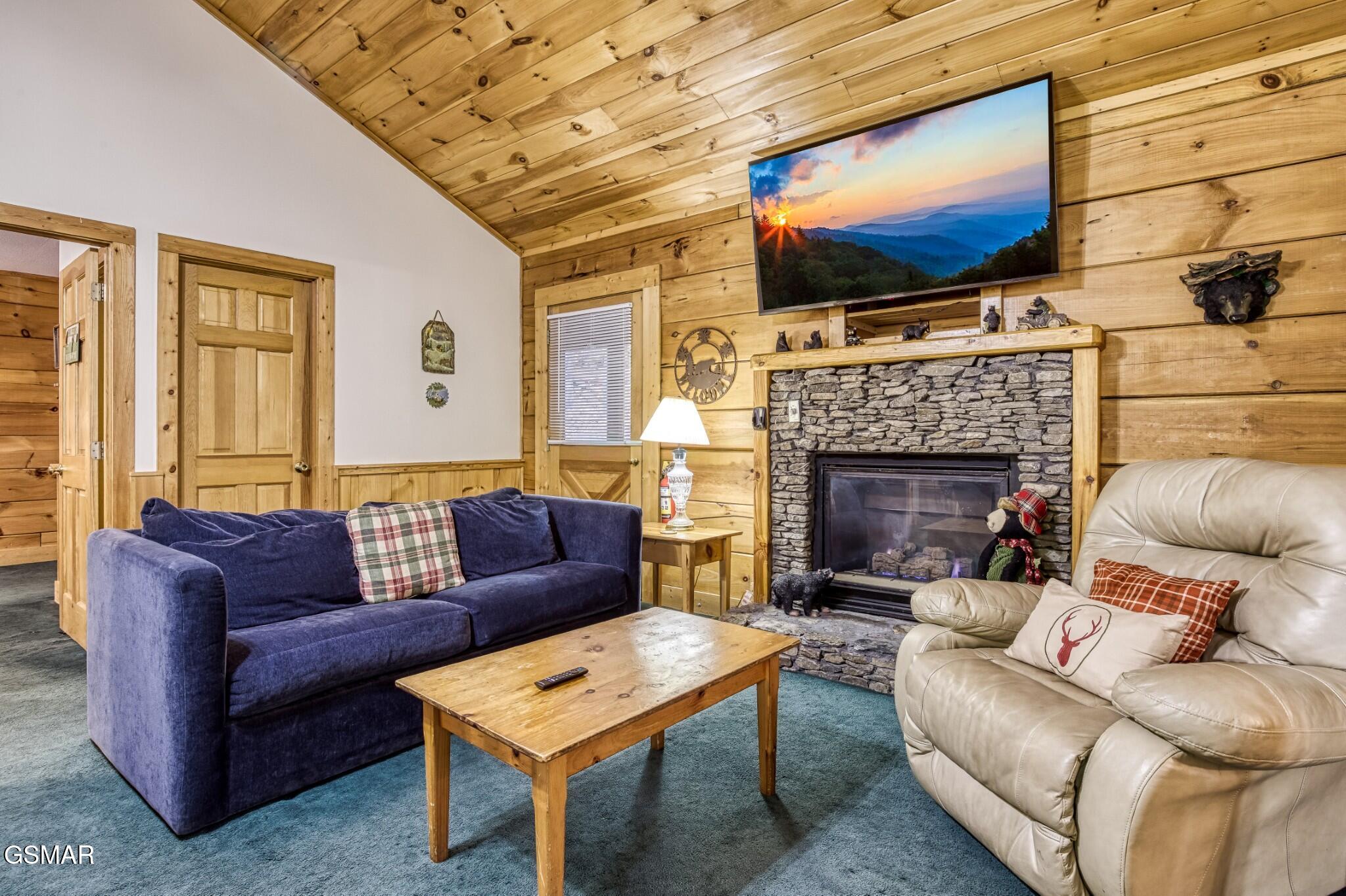 679 Eagles Boulevard Way Pigeon Forge TN 37863