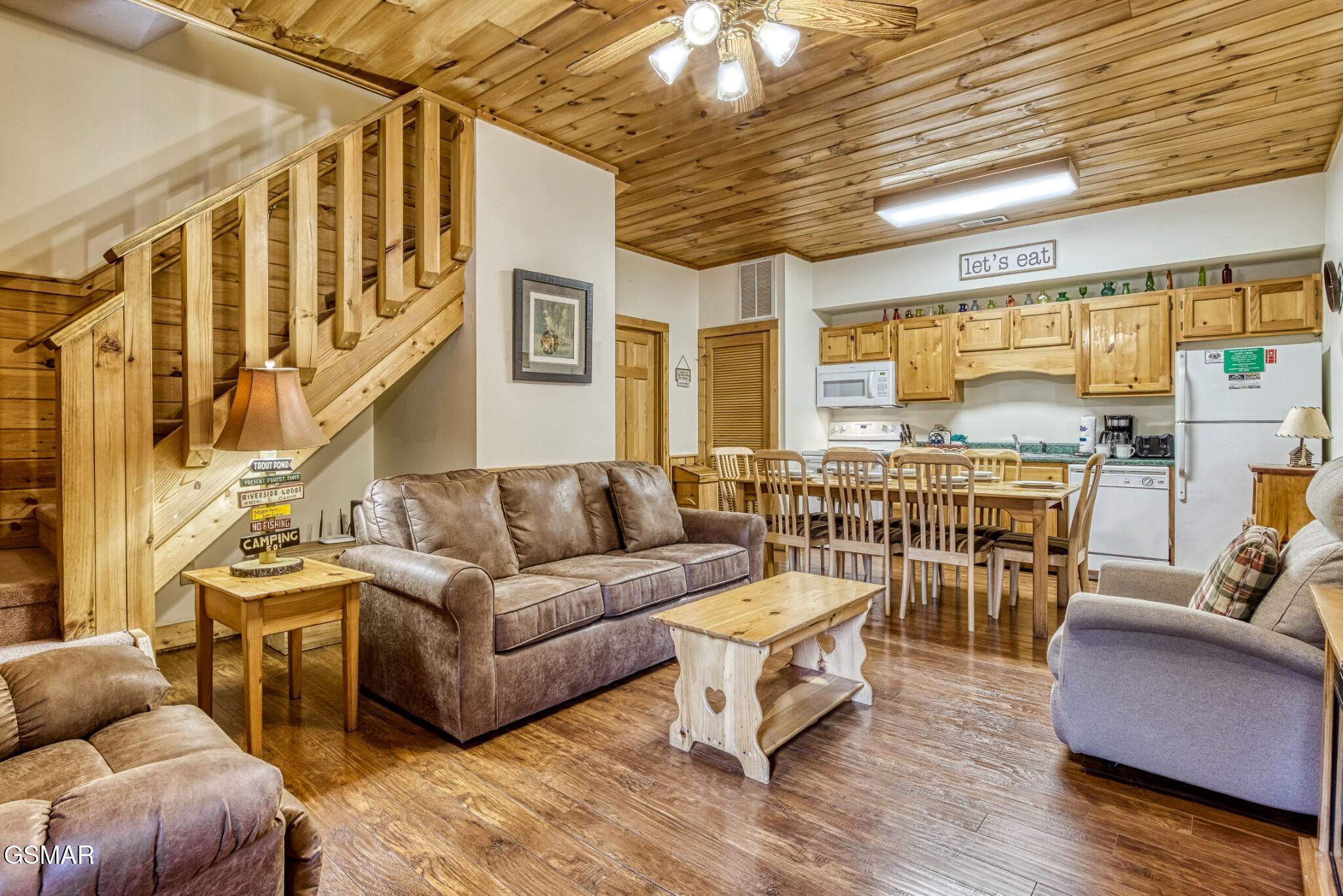 679 Eagles Boulevard Way Pigeon Forge TN 37863