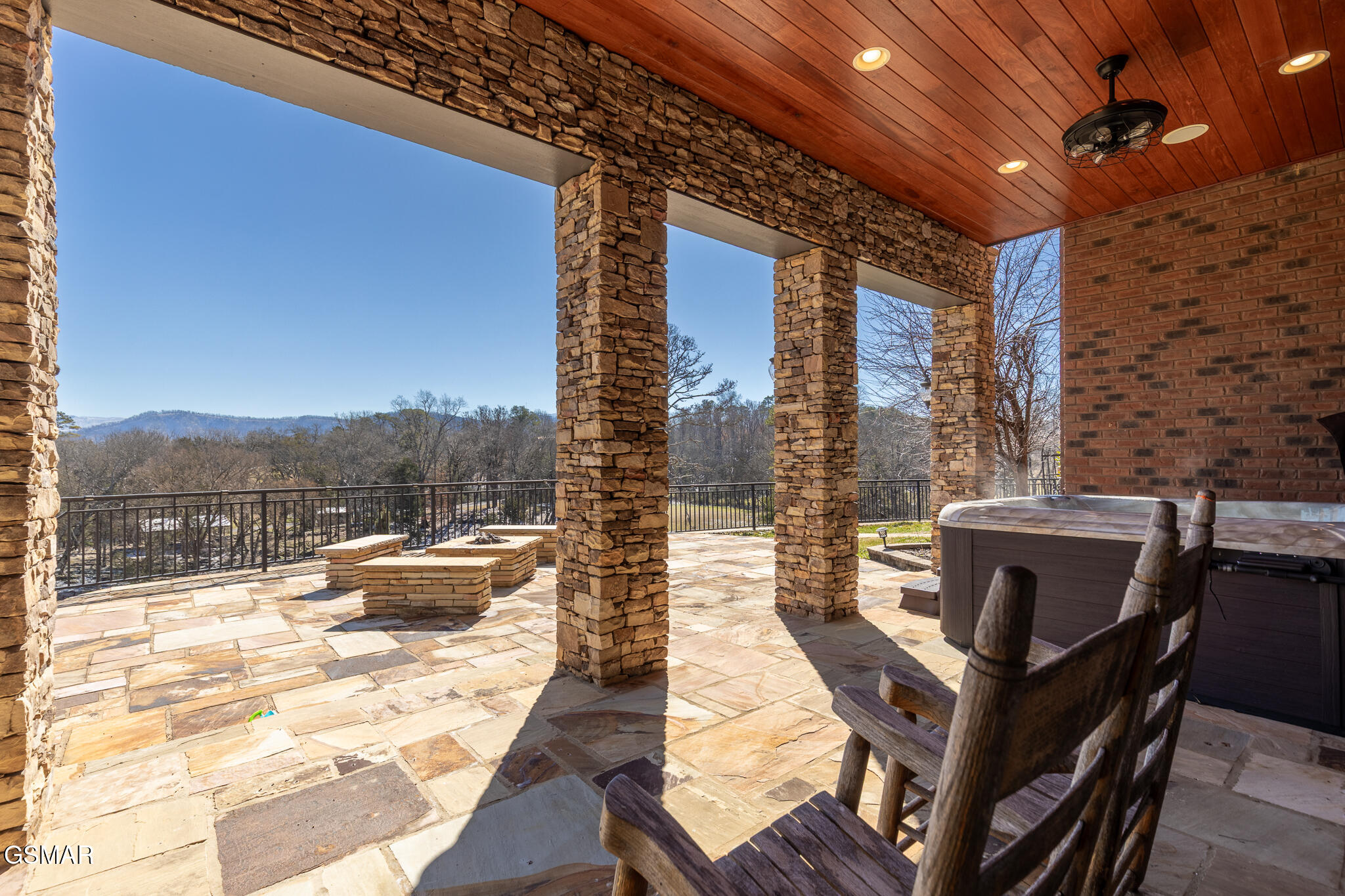 1919 Legend View Court Sevierville TN 37862