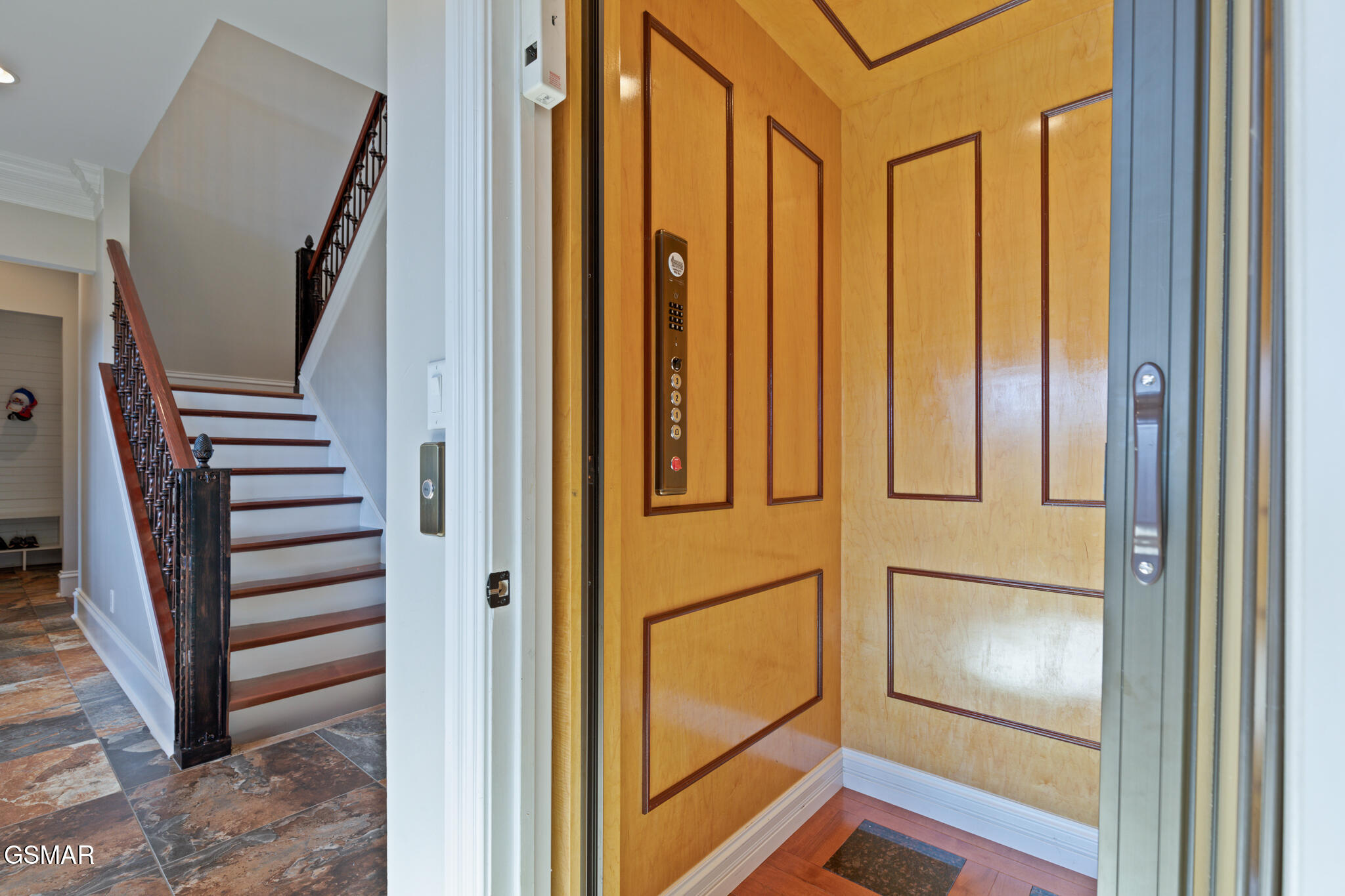 1919 Legend View Court Sevierville TN 37862