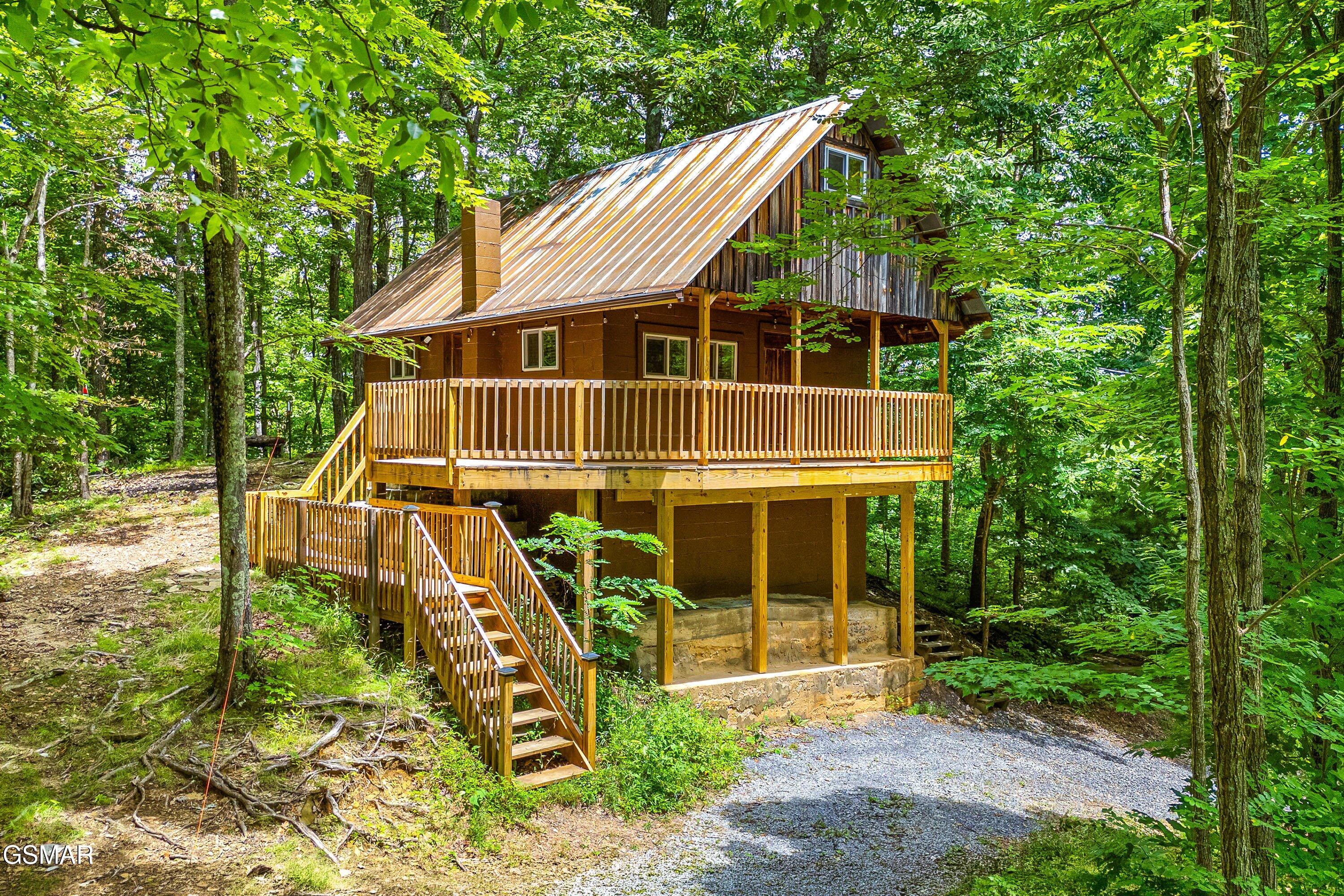 1222 S Highway 32 Cosby TN 37722