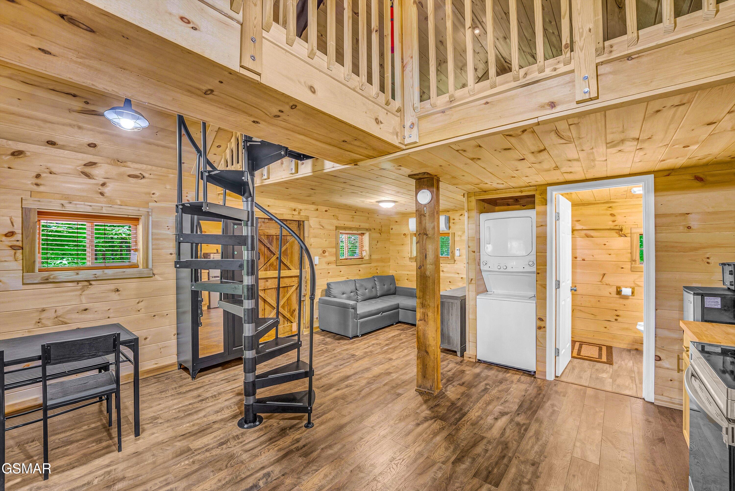 1222 S Highway 32 Cosby TN 37722