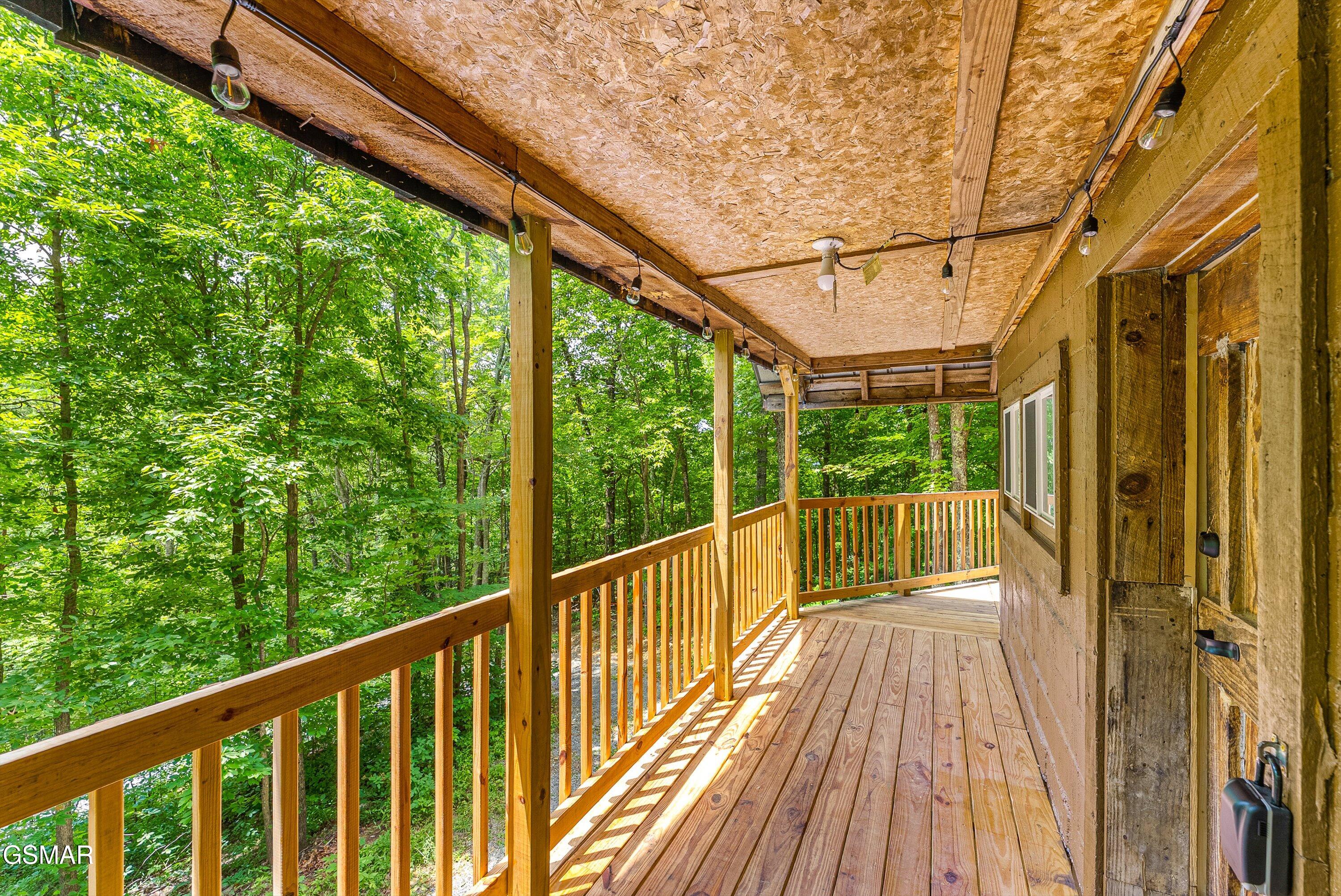 1222 S Highway 32 Cosby TN 37722