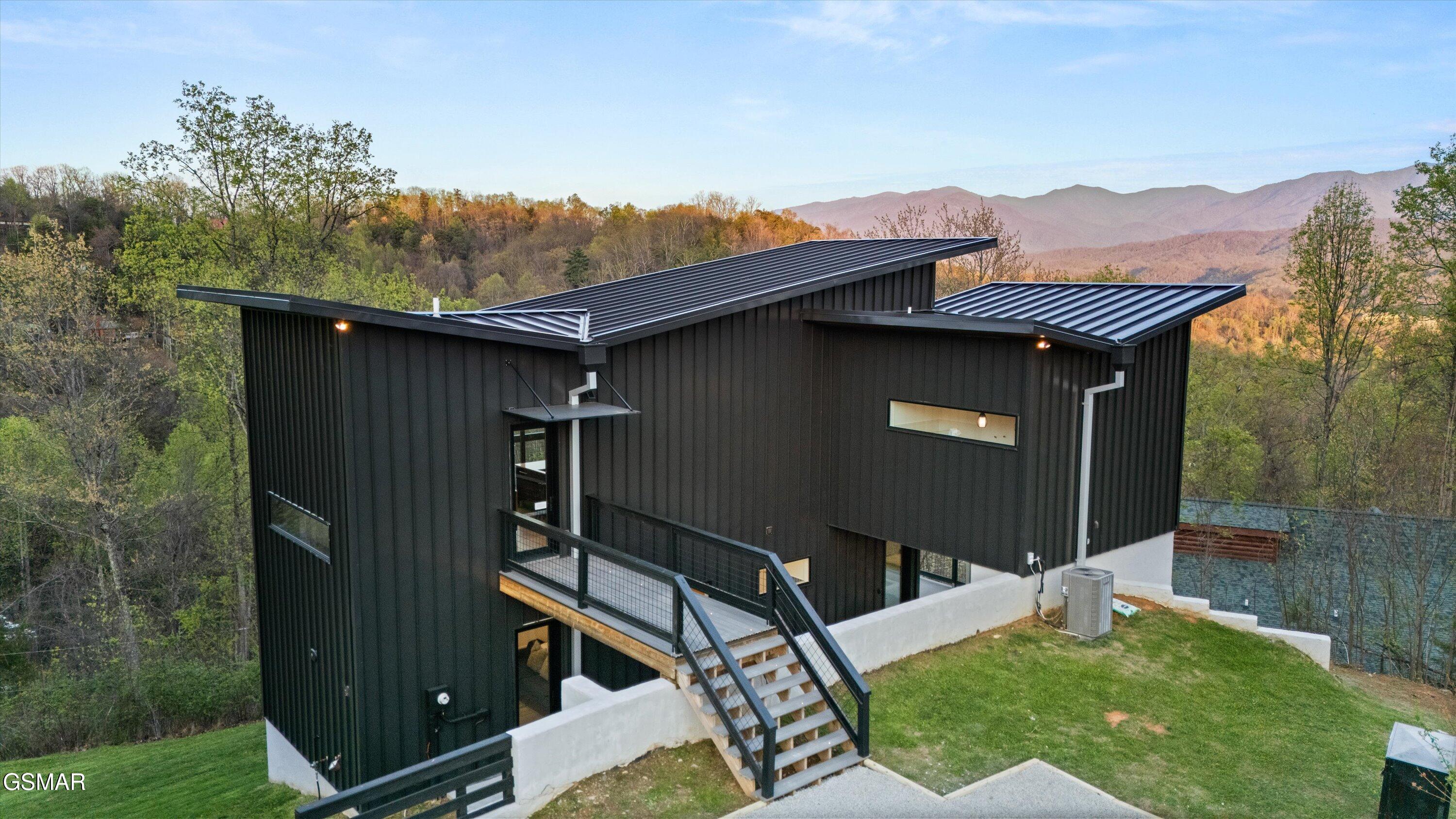 915 Smoky Court Gatlinburg TN 37738