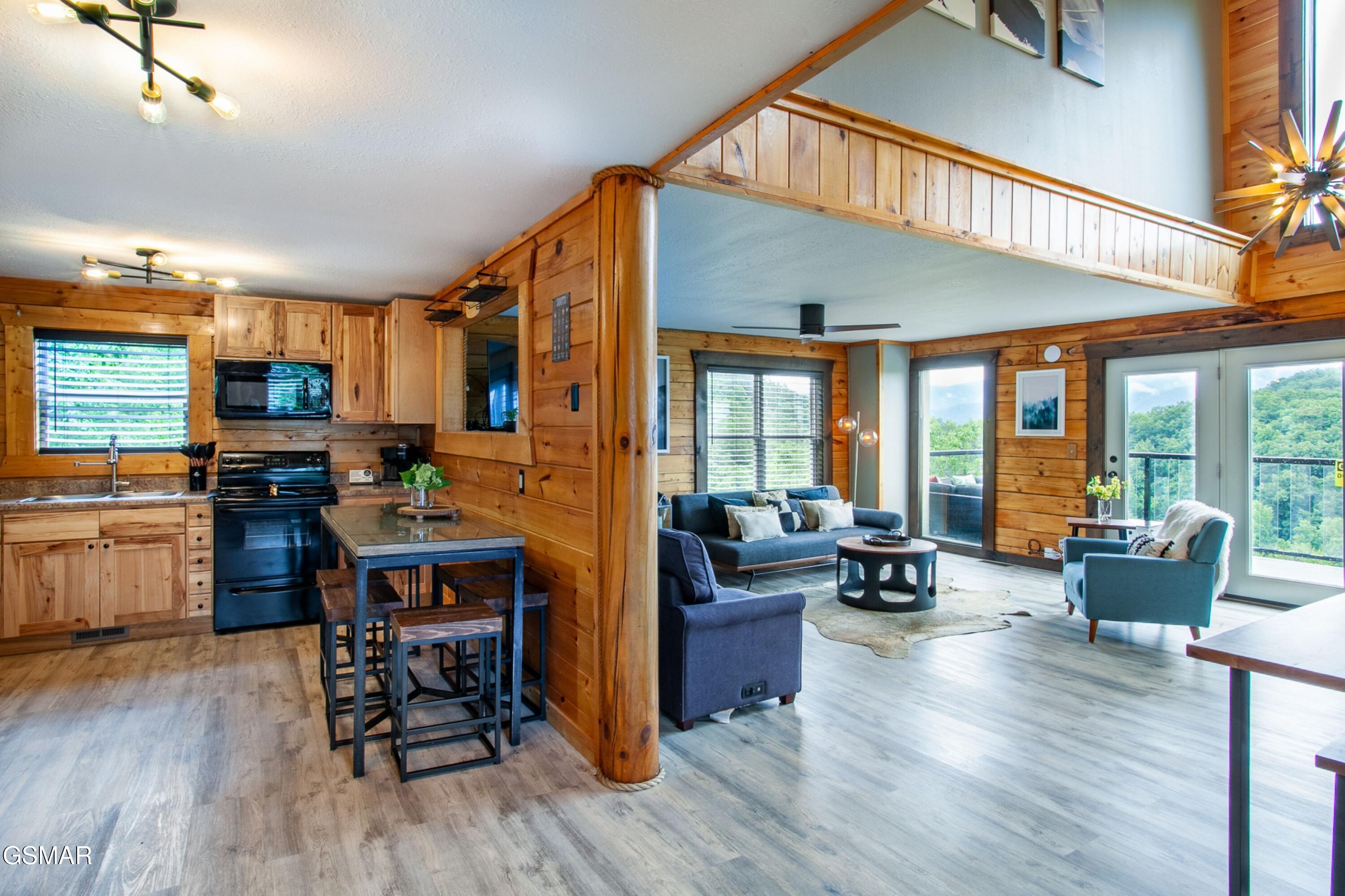 920 Falcon View Way Sevierville TN 37862