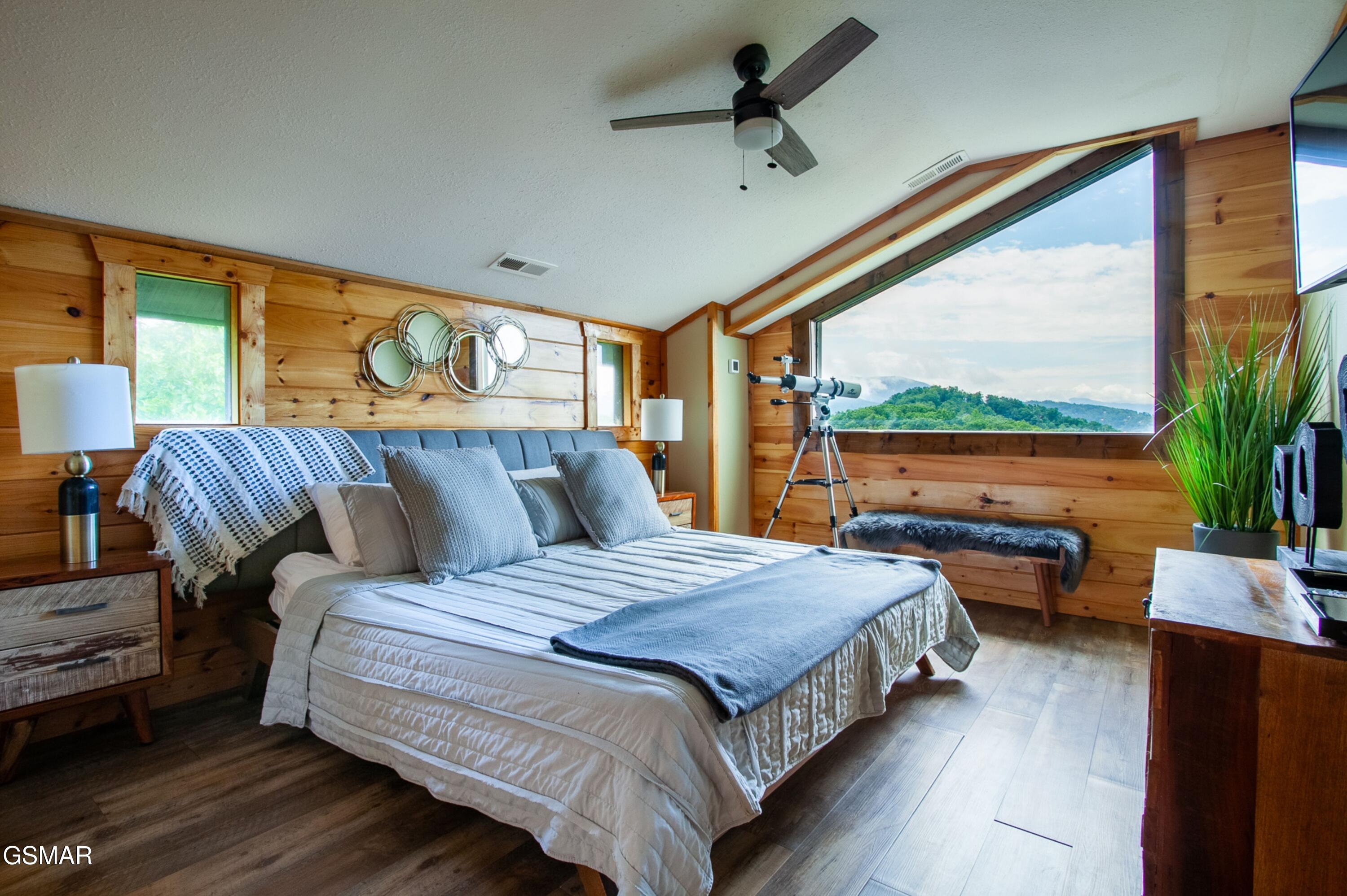 920 Falcon View Way Sevierville TN 37862