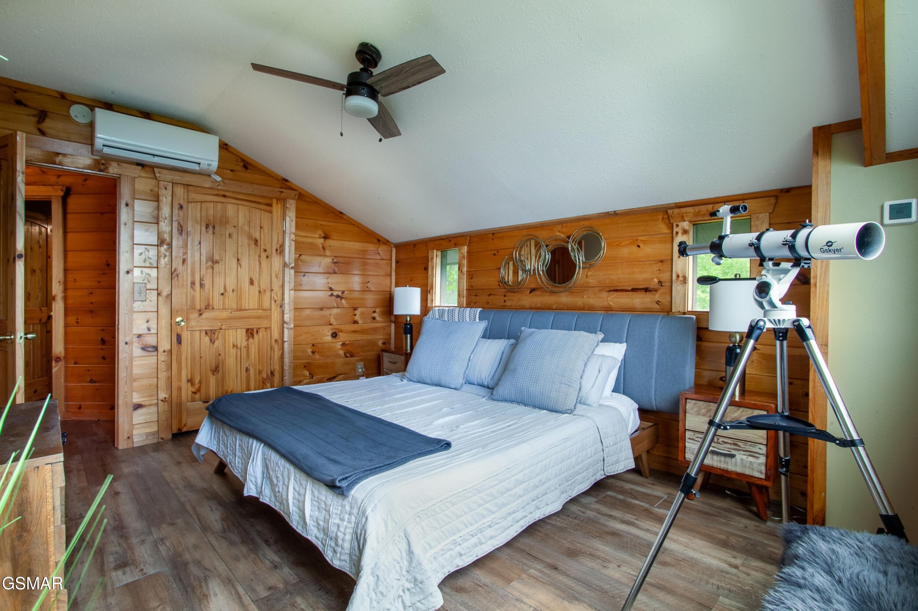 920 Falcon View Way Sevierville TN 37862