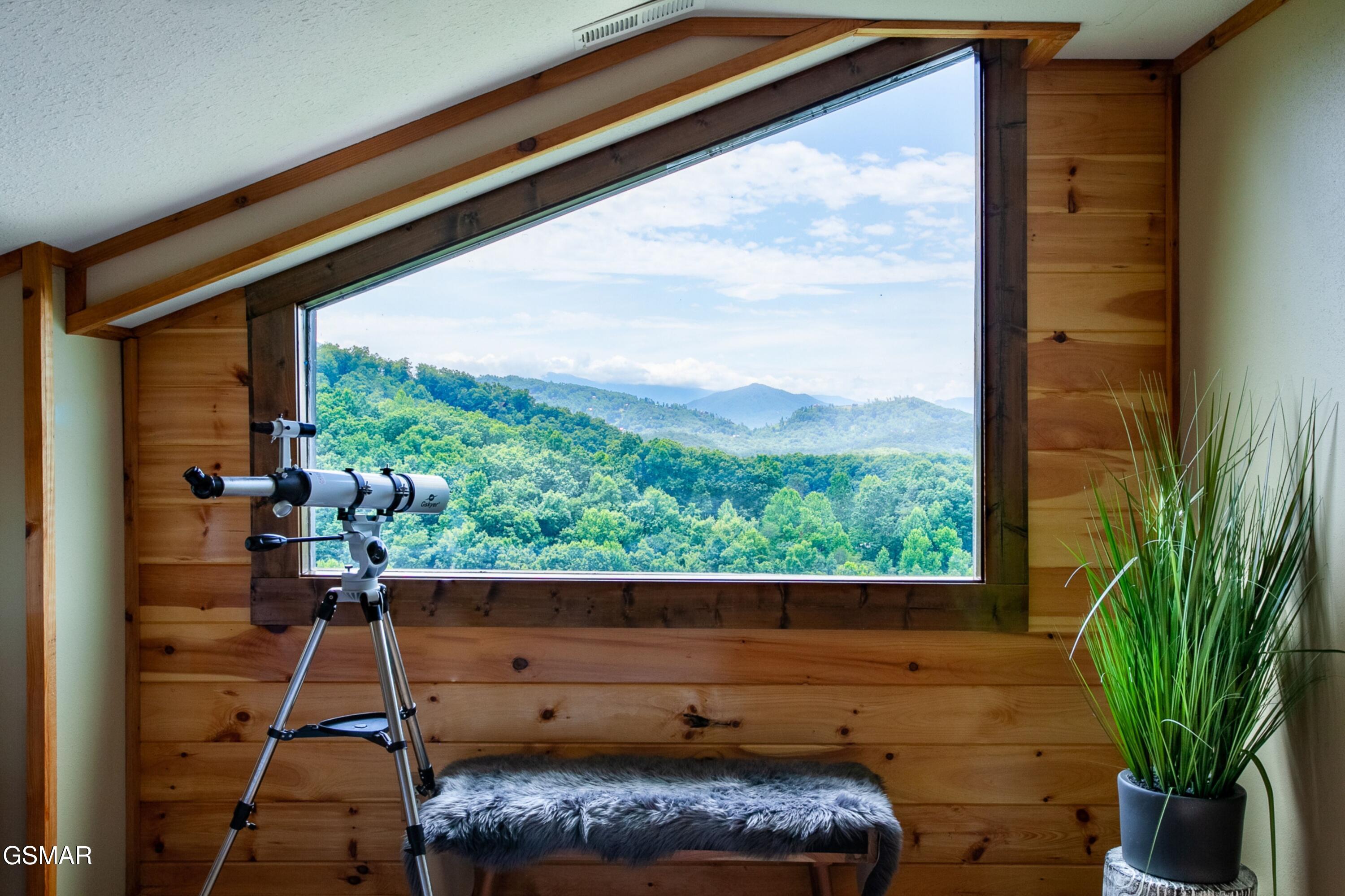 920 Falcon View Way Sevierville TN 37862