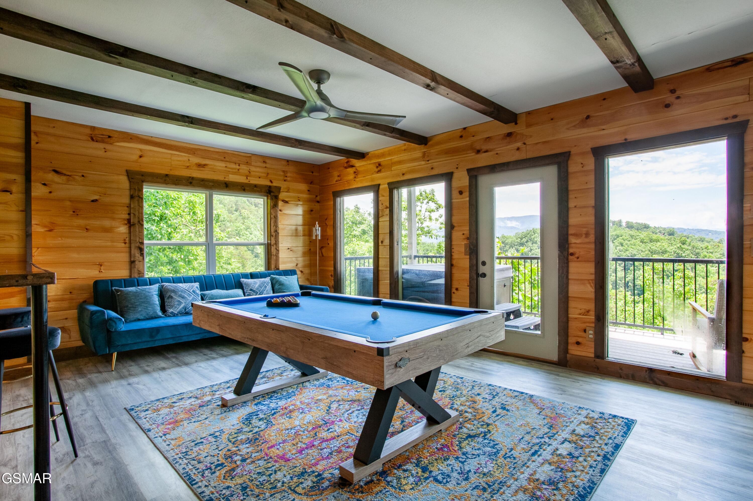 920 Falcon View Way Sevierville TN 37862