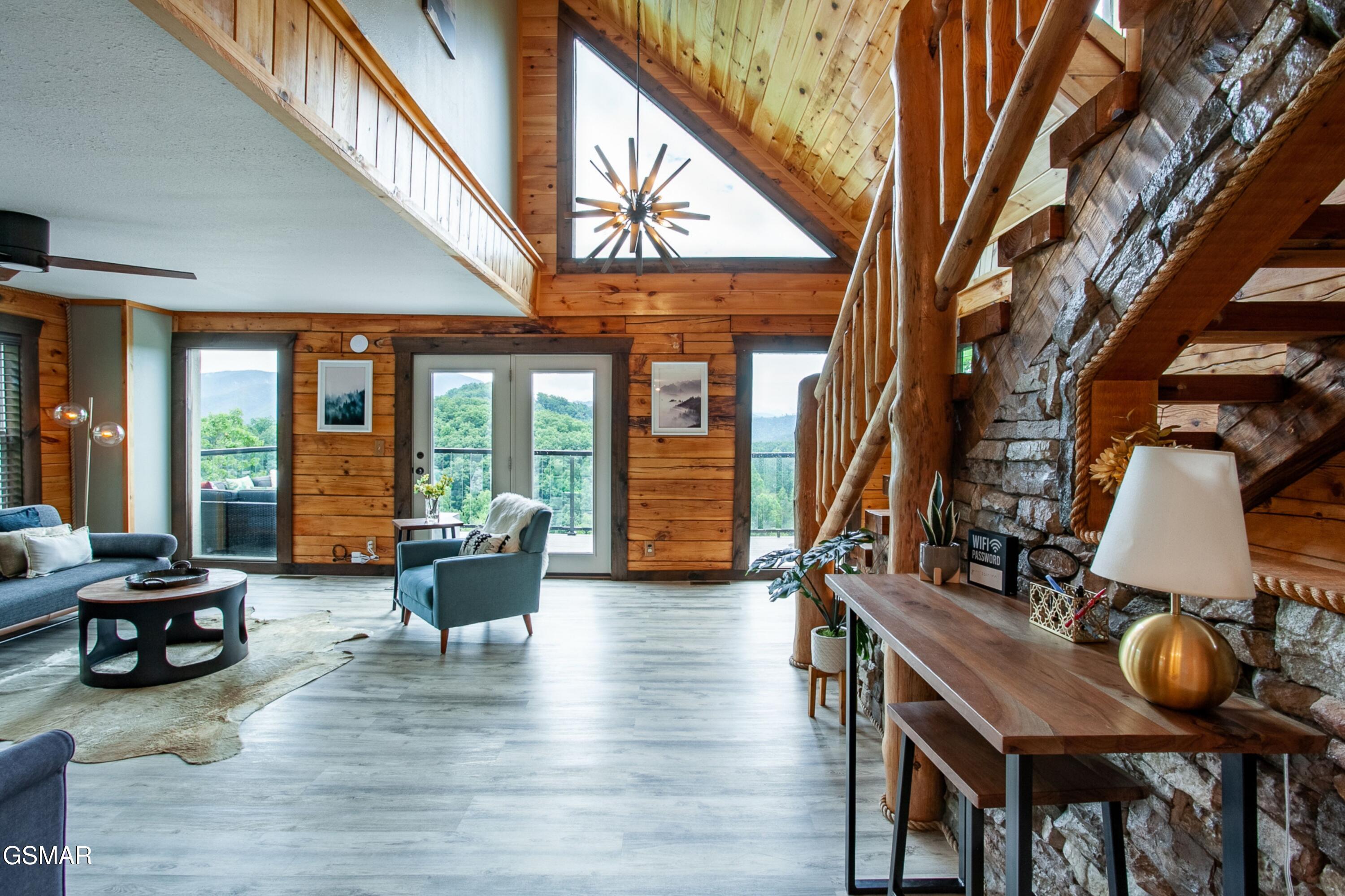 920 Falcon View Way Sevierville TN 37862