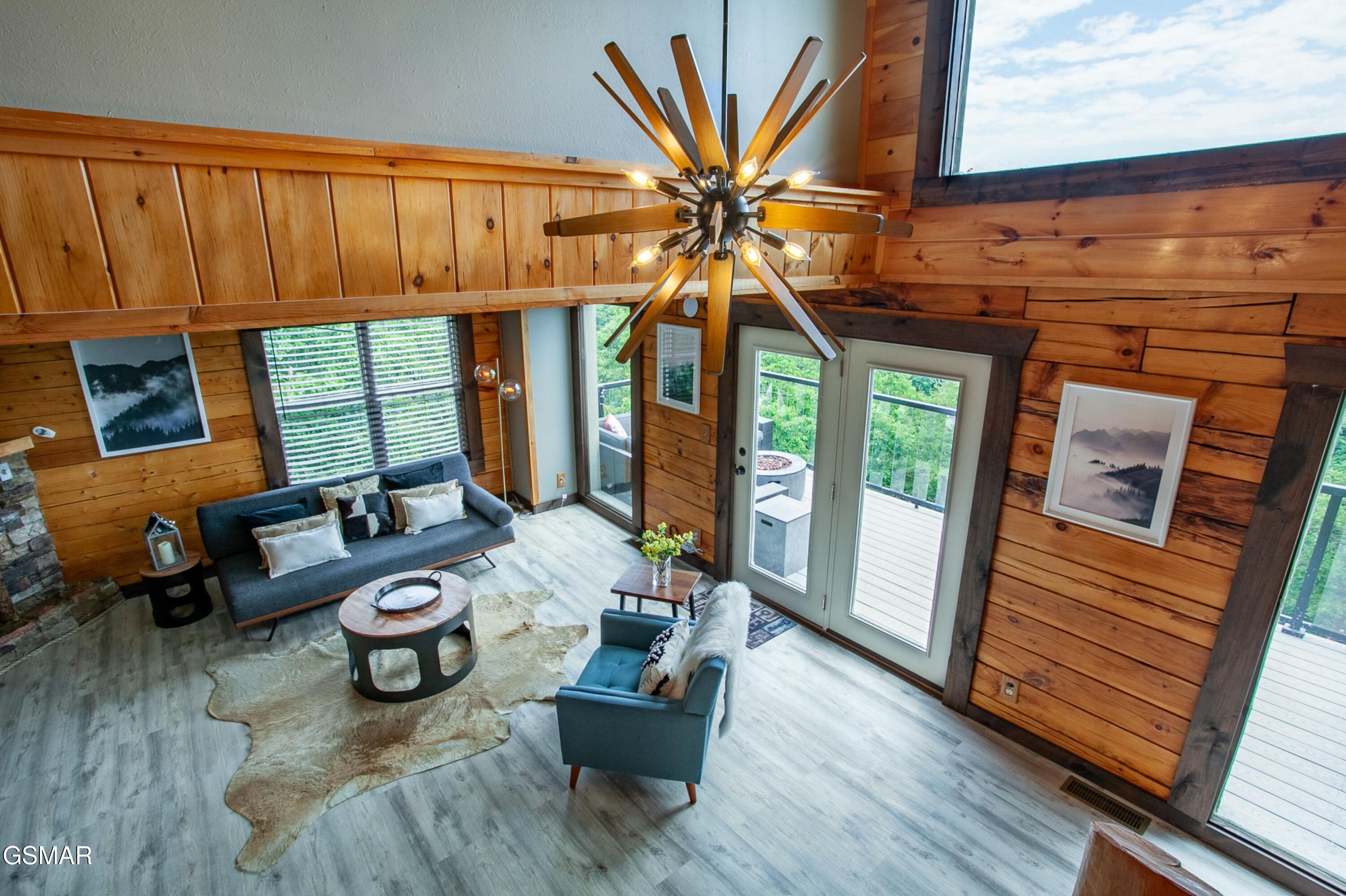 920 Falcon View Way Sevierville TN 37862