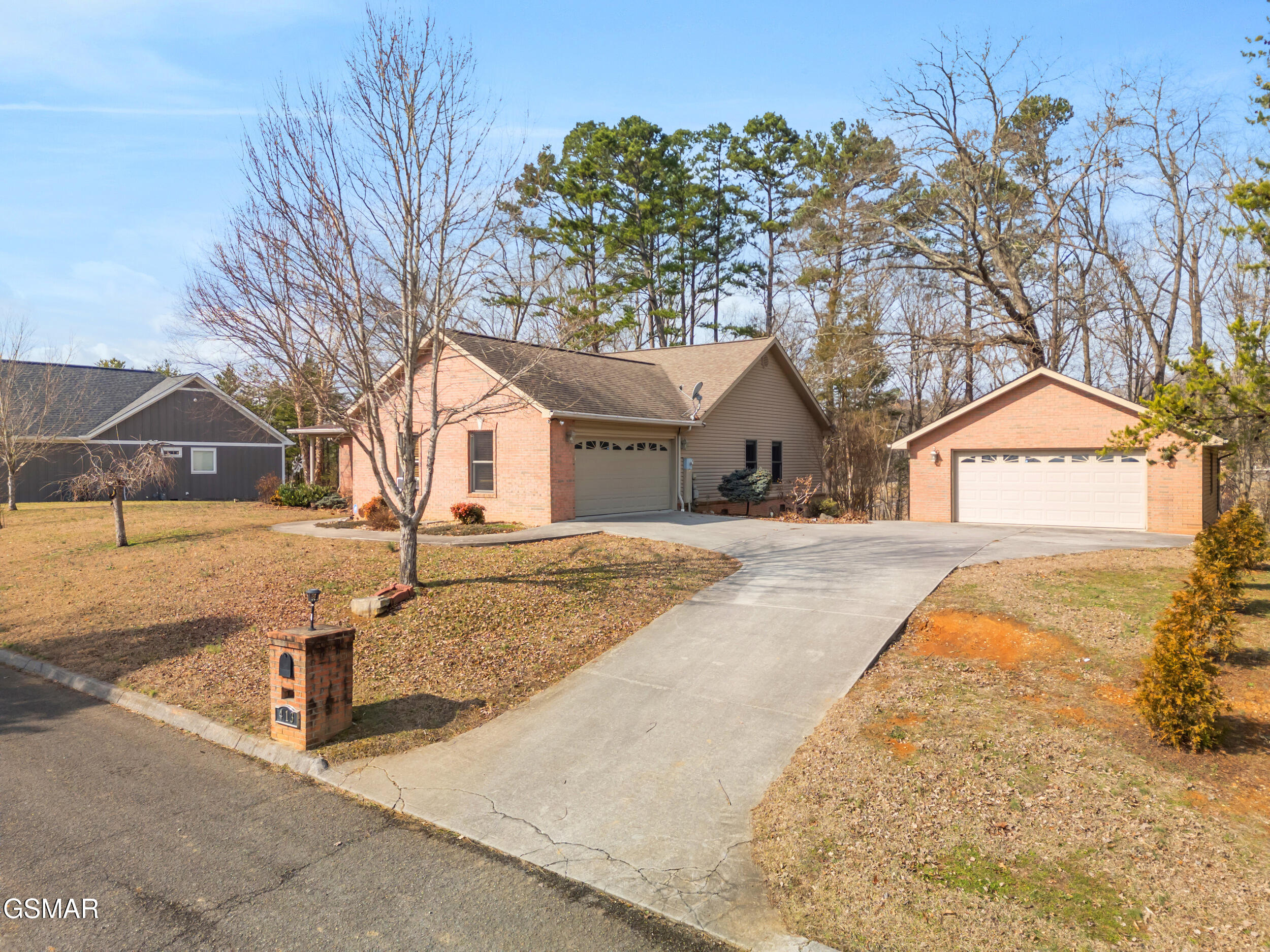 413 Glenns Lea Sevierville TN 37876