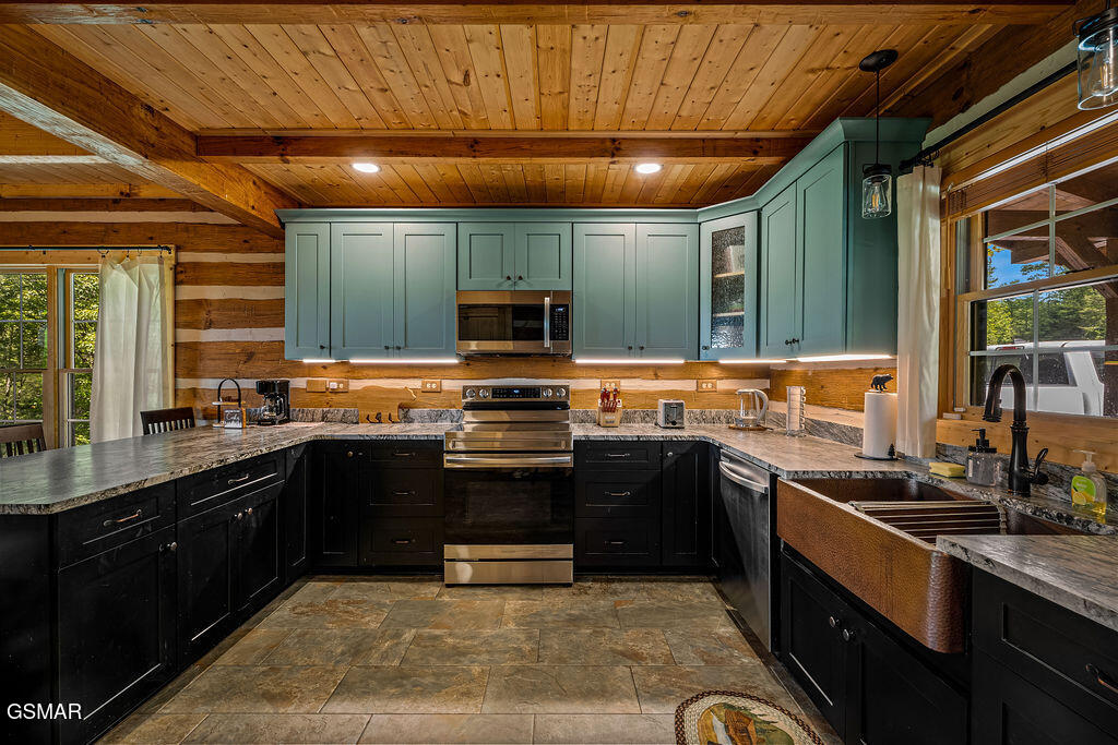 335 Hawken Drive Walland TN 37886