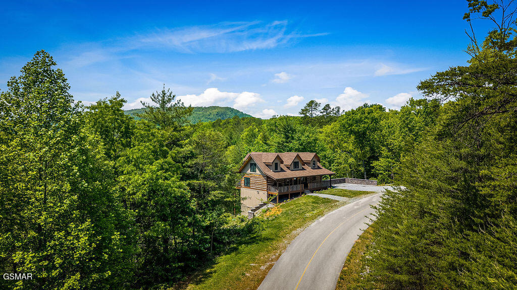 335 Hawken Drive Walland TN 37886
