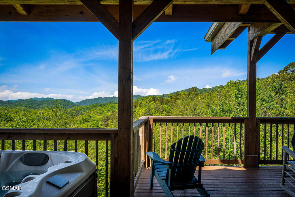 335 Hawken Drive Walland TN 37886