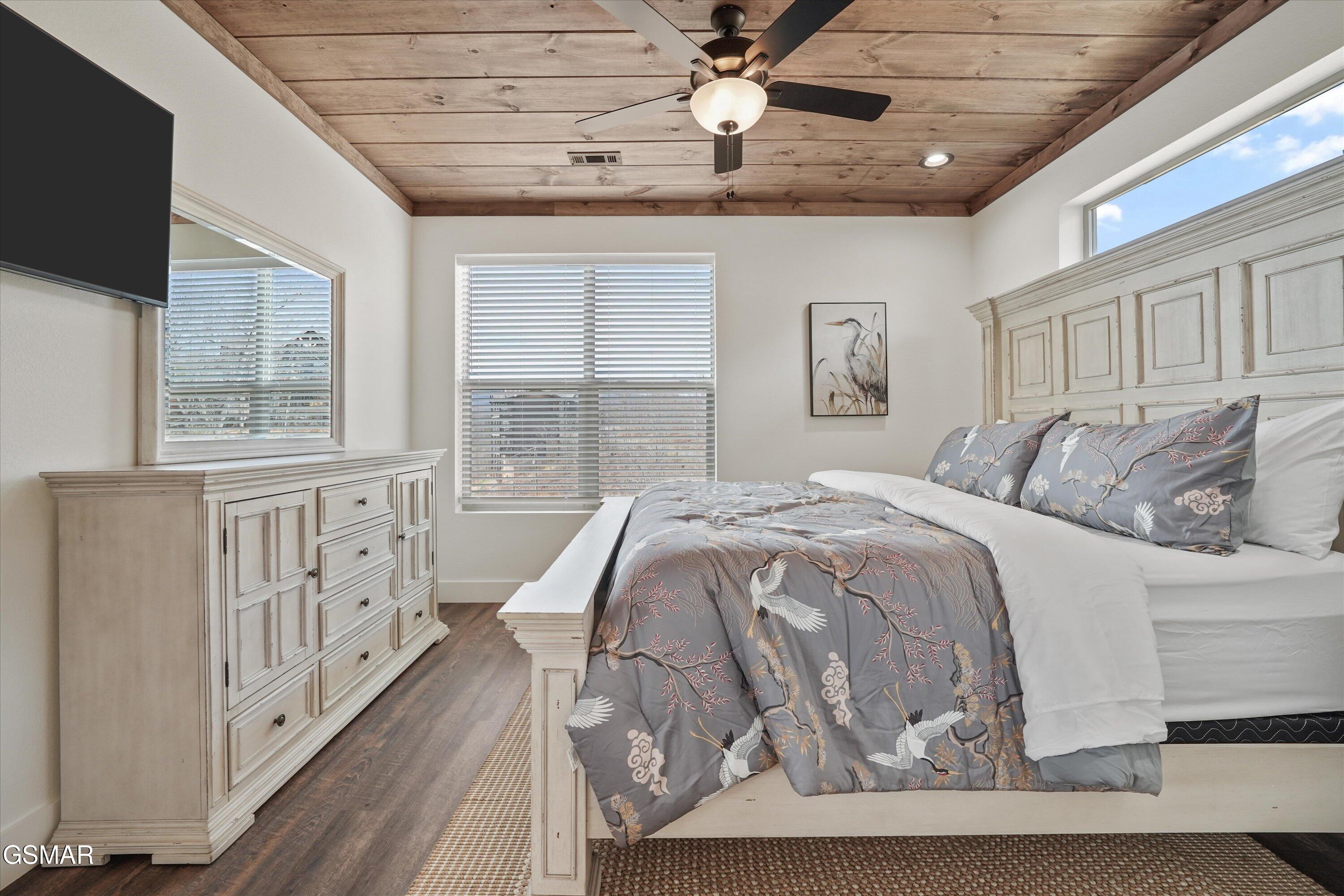 287 Laurel Oaks Way Gatlinburg TN 37738